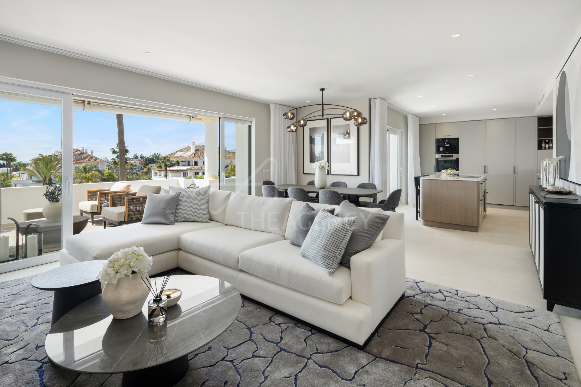 Duplex Apartment in Prime Location - Monte Paraiso, Marbella’s Golden Mile
