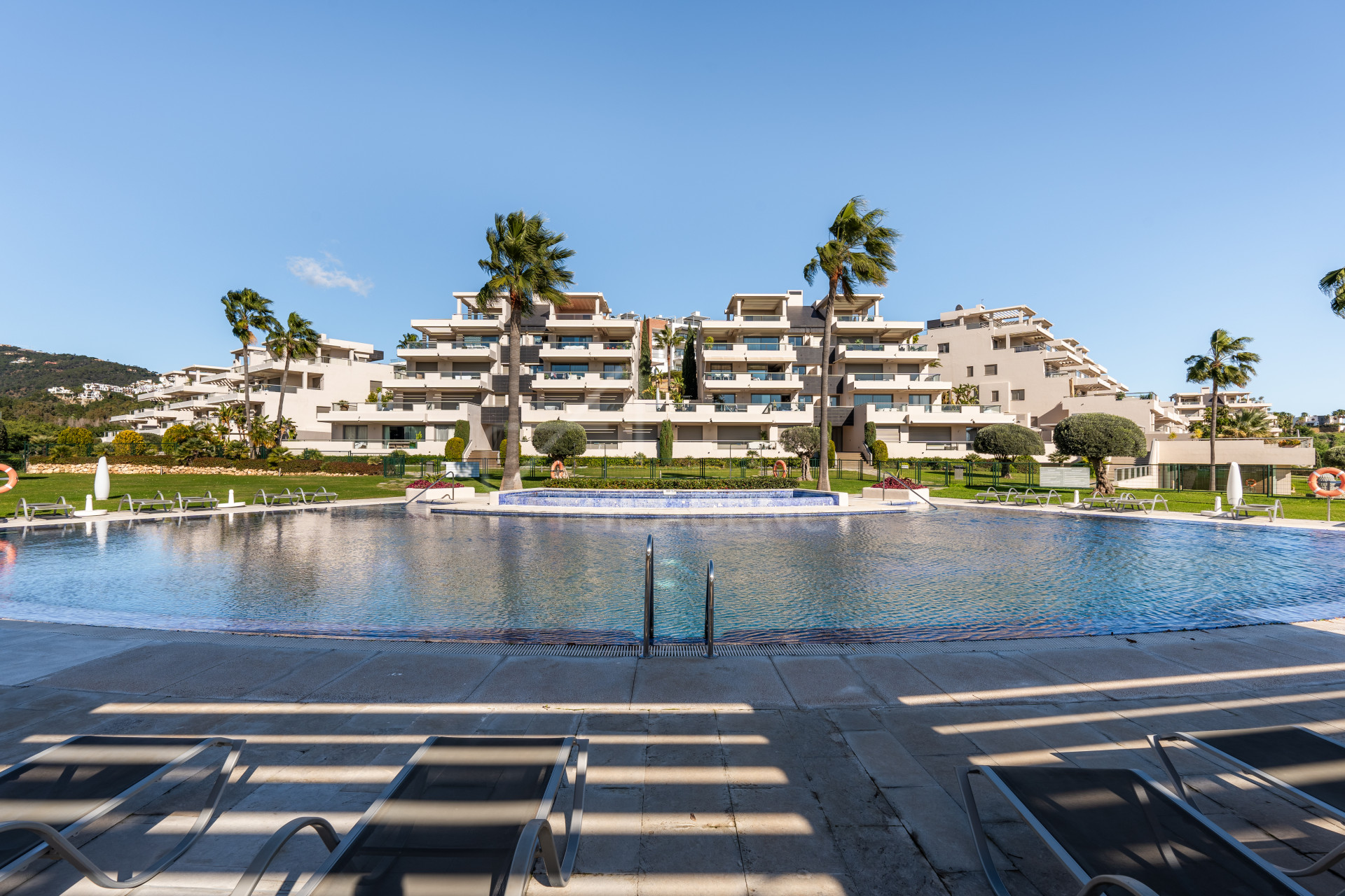 Apartment Los Arrayanes Golf - Rare Opportunity, Benahavís