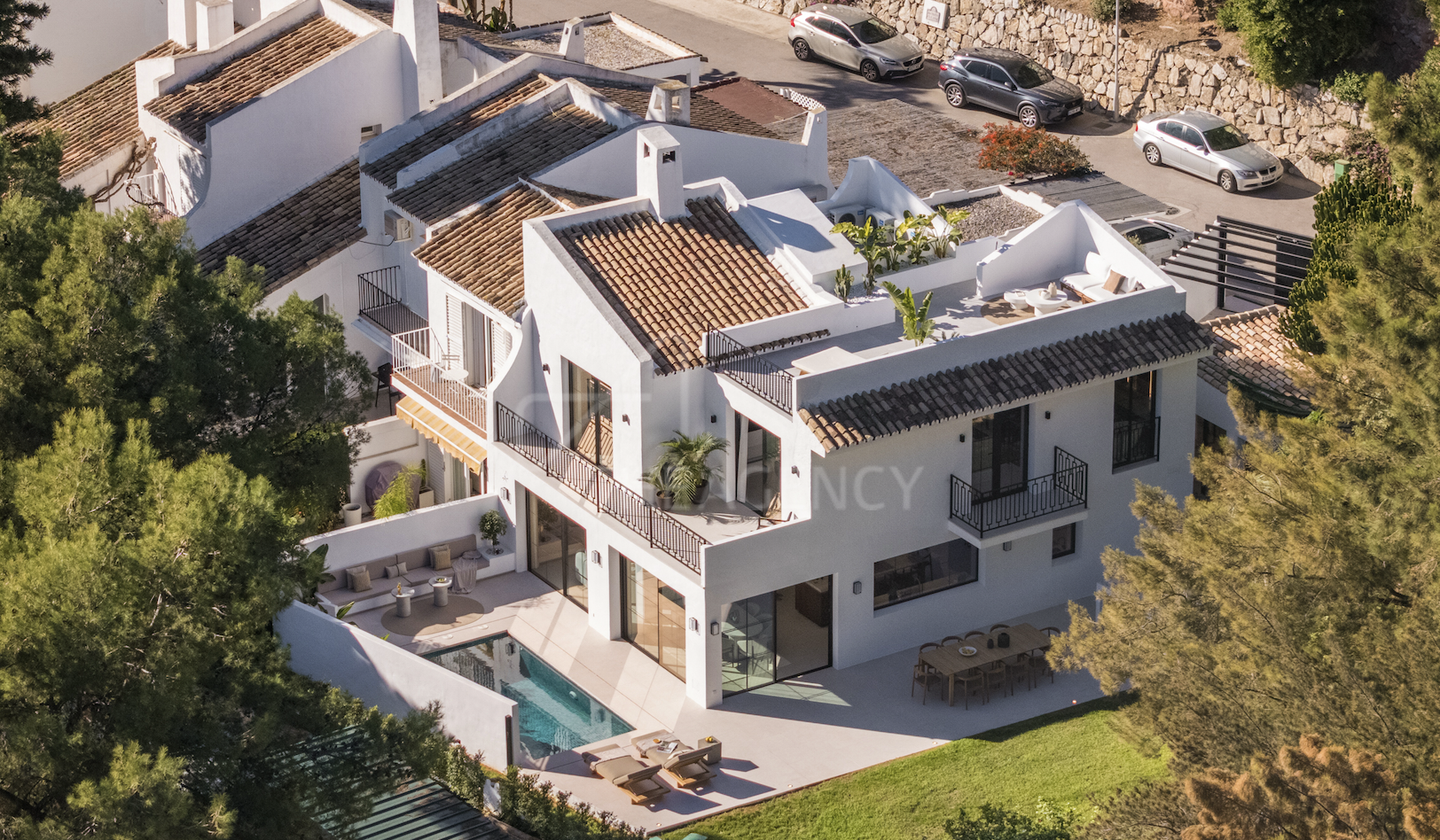 Modern Golfside Semi-Detached House – Peñablanca, Nueva Andalucía