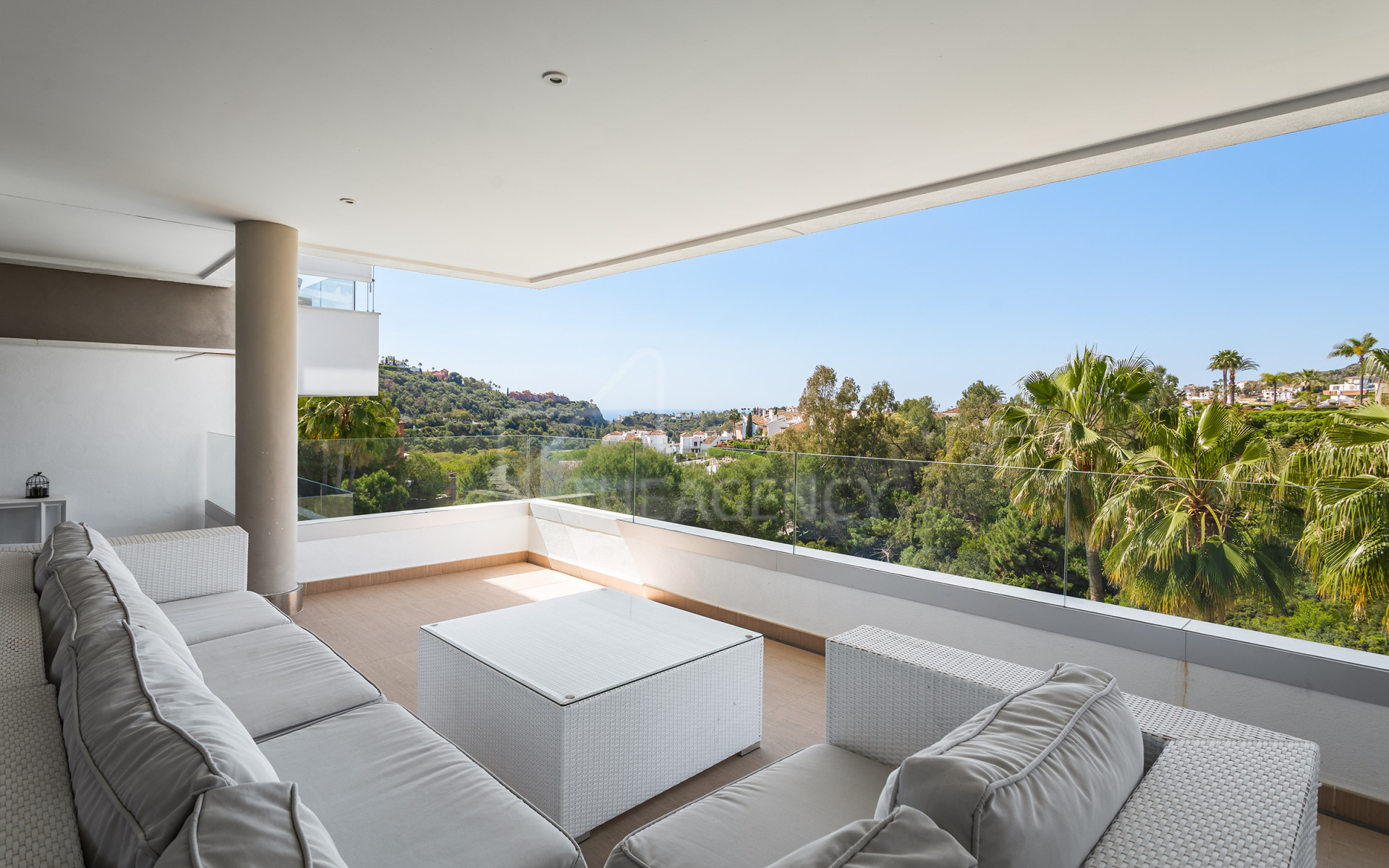 Modern 3-Bedroom Apartment with Panoramic Views in La Reserva de Alcuzcuz