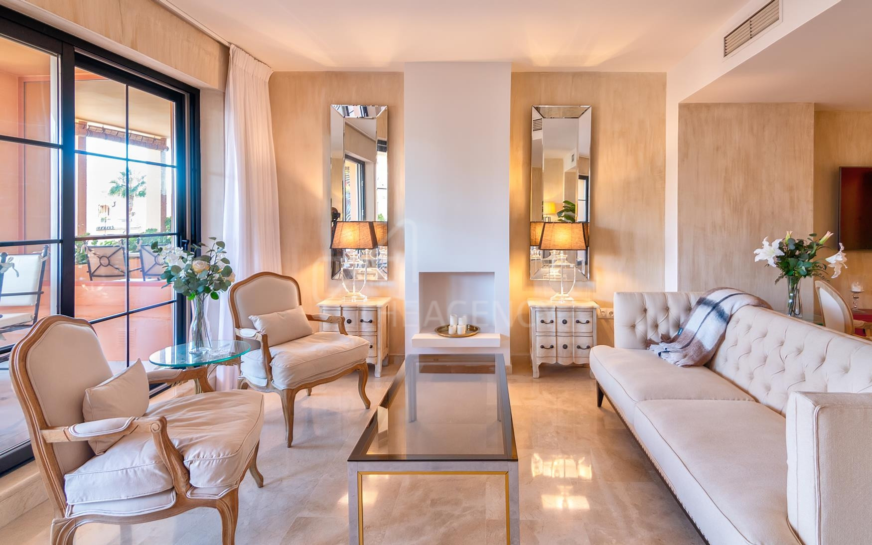 Beautiful Renovated Apartment with Sea Views in Sotogrande Port