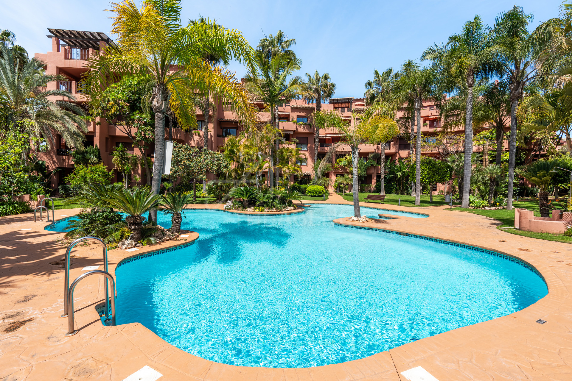 Beachside Apartment - Alicate Playa, Marbella East