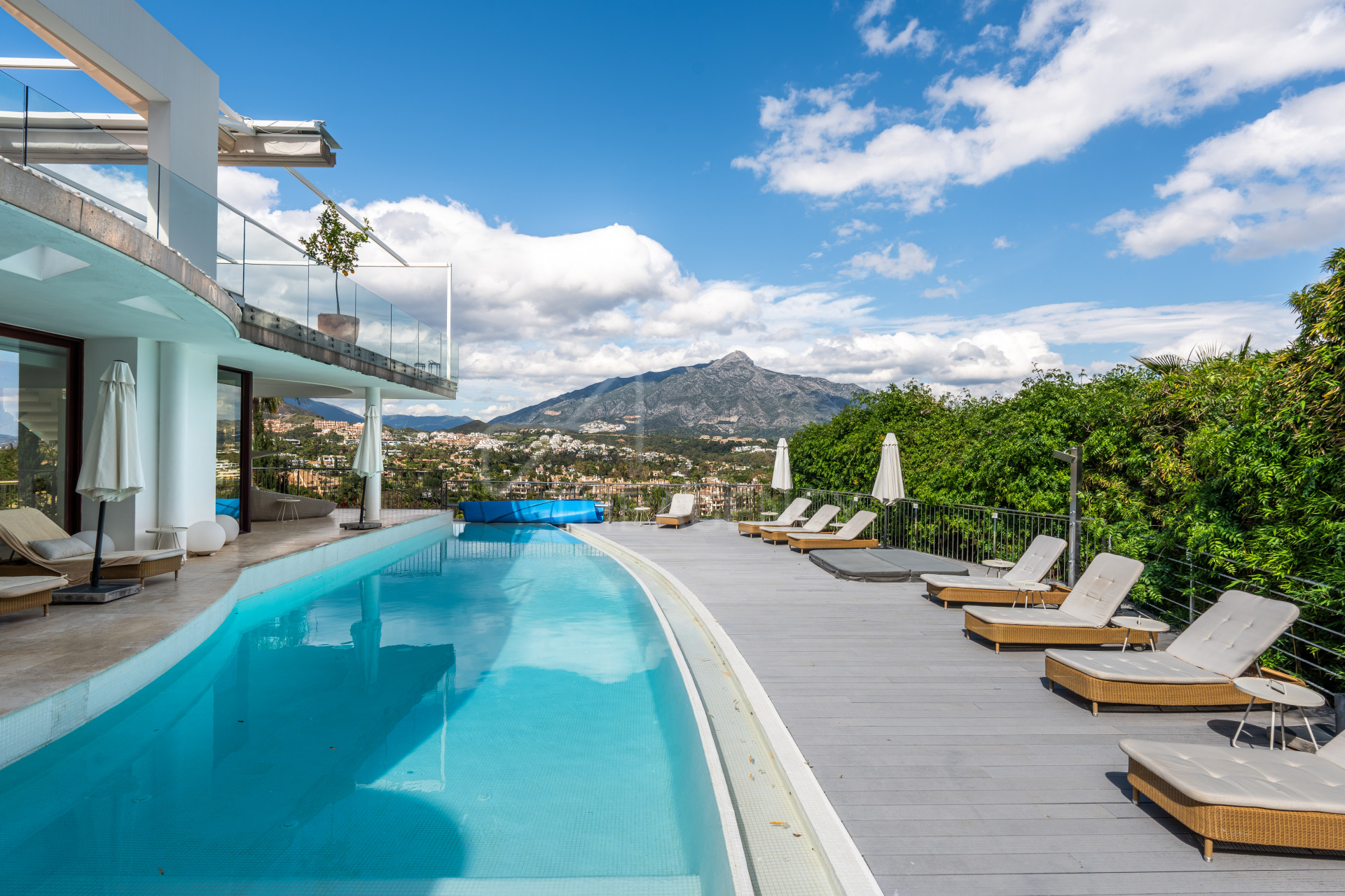 Villa Casa Blanca - Nueva Andalucia, Marbella
