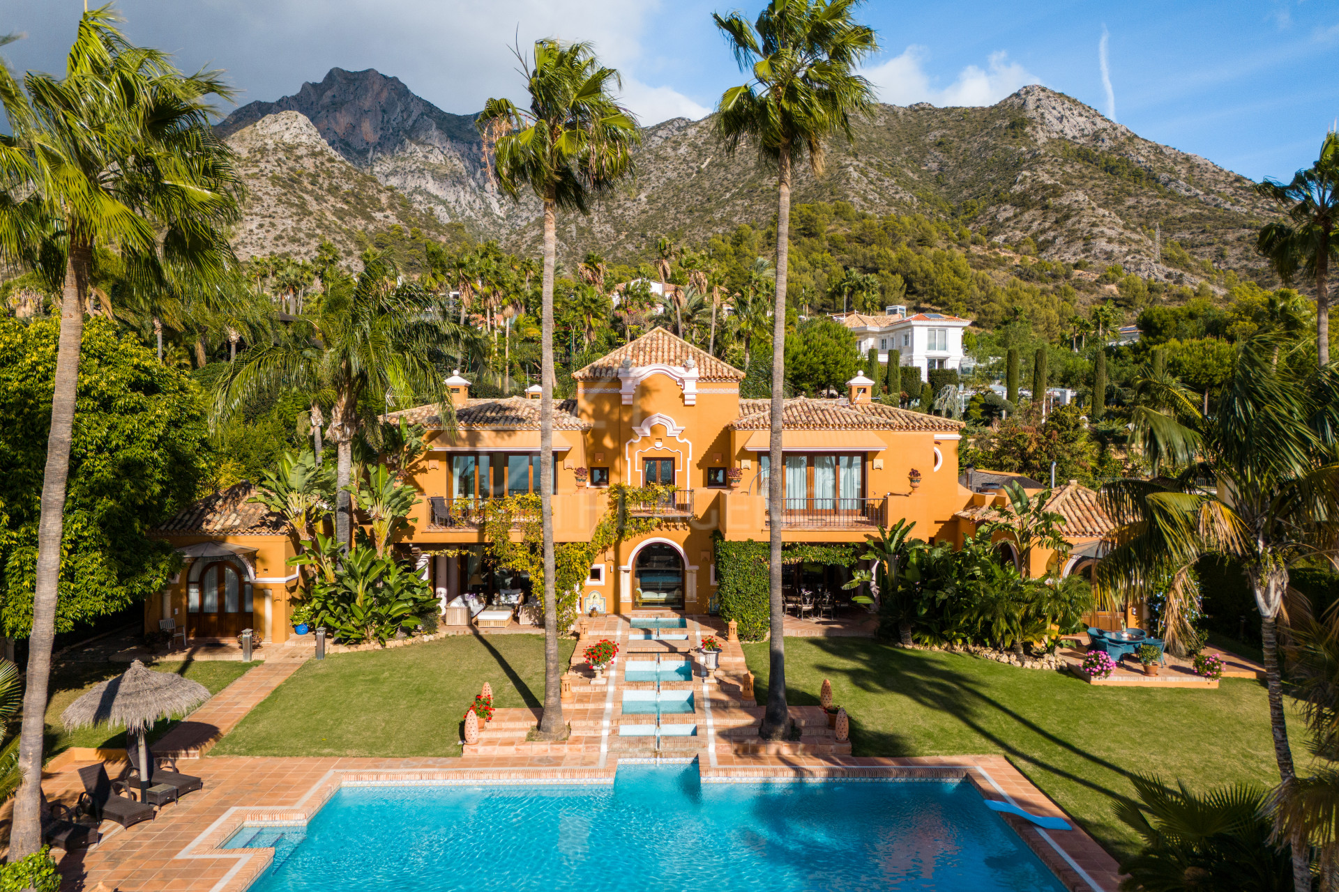 Unique Villa with panoramic views in Sierra Blanca, Golden Mile, Marbella.