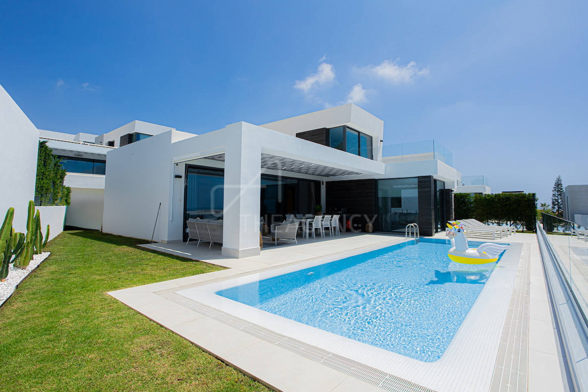 Modern Villa with Stunning Sea Views Near Marbella