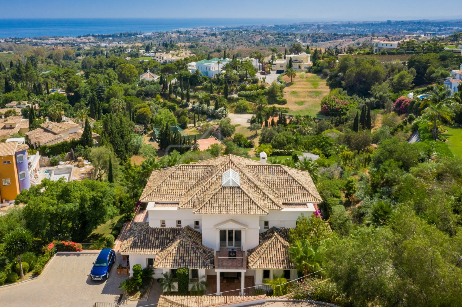 Luxurious Retreat with Panoramic Sea Views, Marbella Club Golf Resort, Benahavis