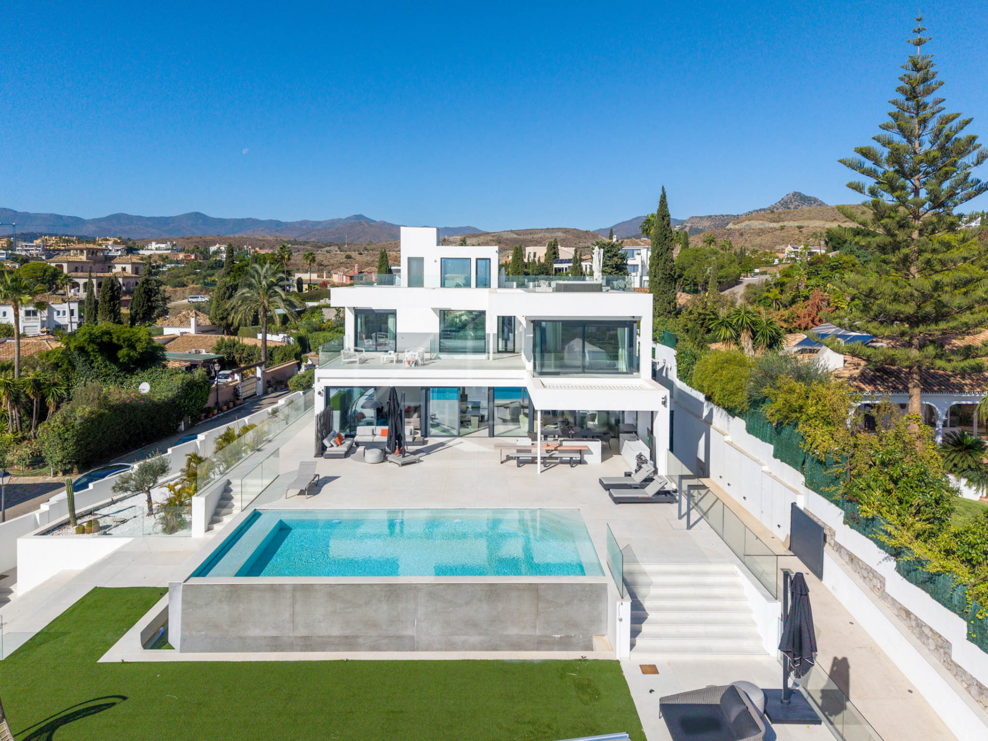 Villa Elite - Contemporary Villa With Panoramic Sea, Golf, Gibraltar and Mountain Views- Paraiso Alto, Benahavís-