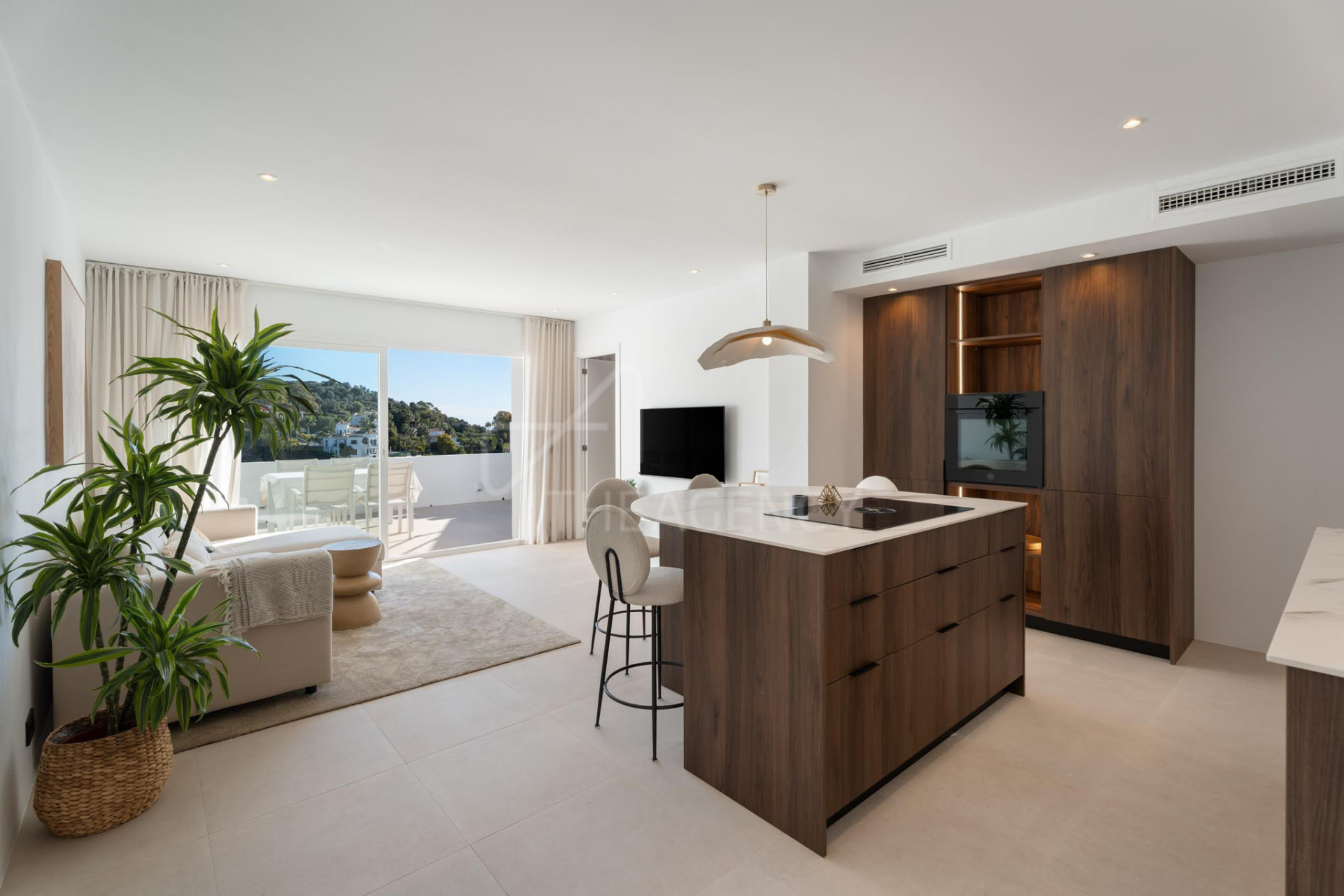 Penthouse Mirador - Contemporary Sea-View Penthouse with Rooftop Terrace – La Quinta