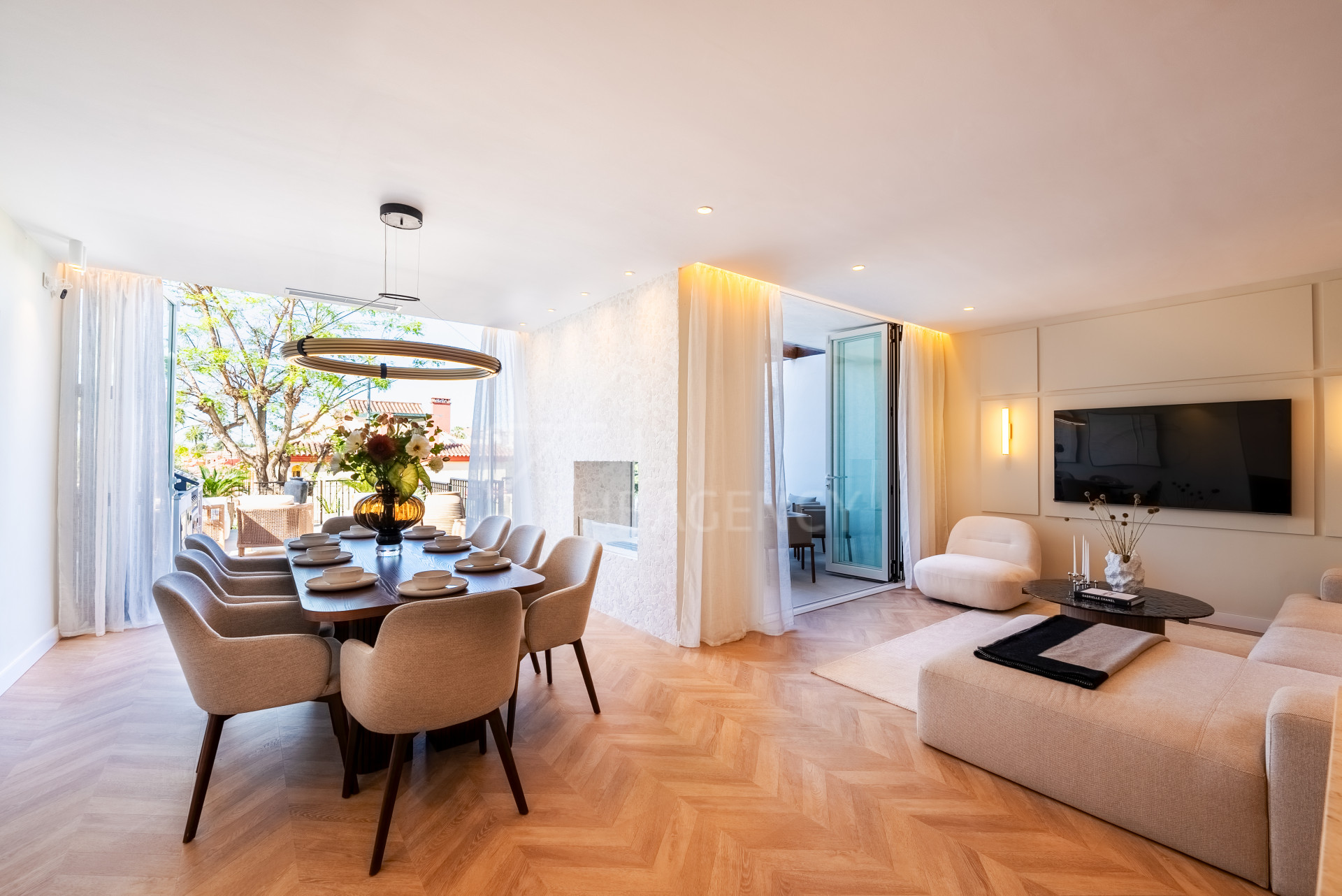 Casa Marisal - Contemporary Town Villa in Altos de Puente Romano - Golden Mile, Marbella