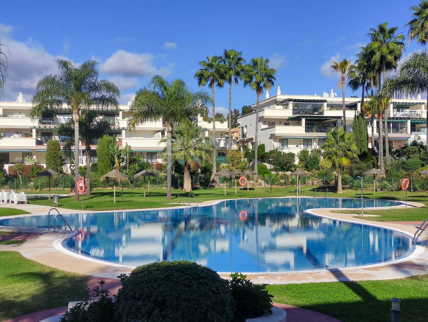 South-Facing Penthouse with 247 m2 Expansive Terraces between Nueva Andalucía and Puerto Banús