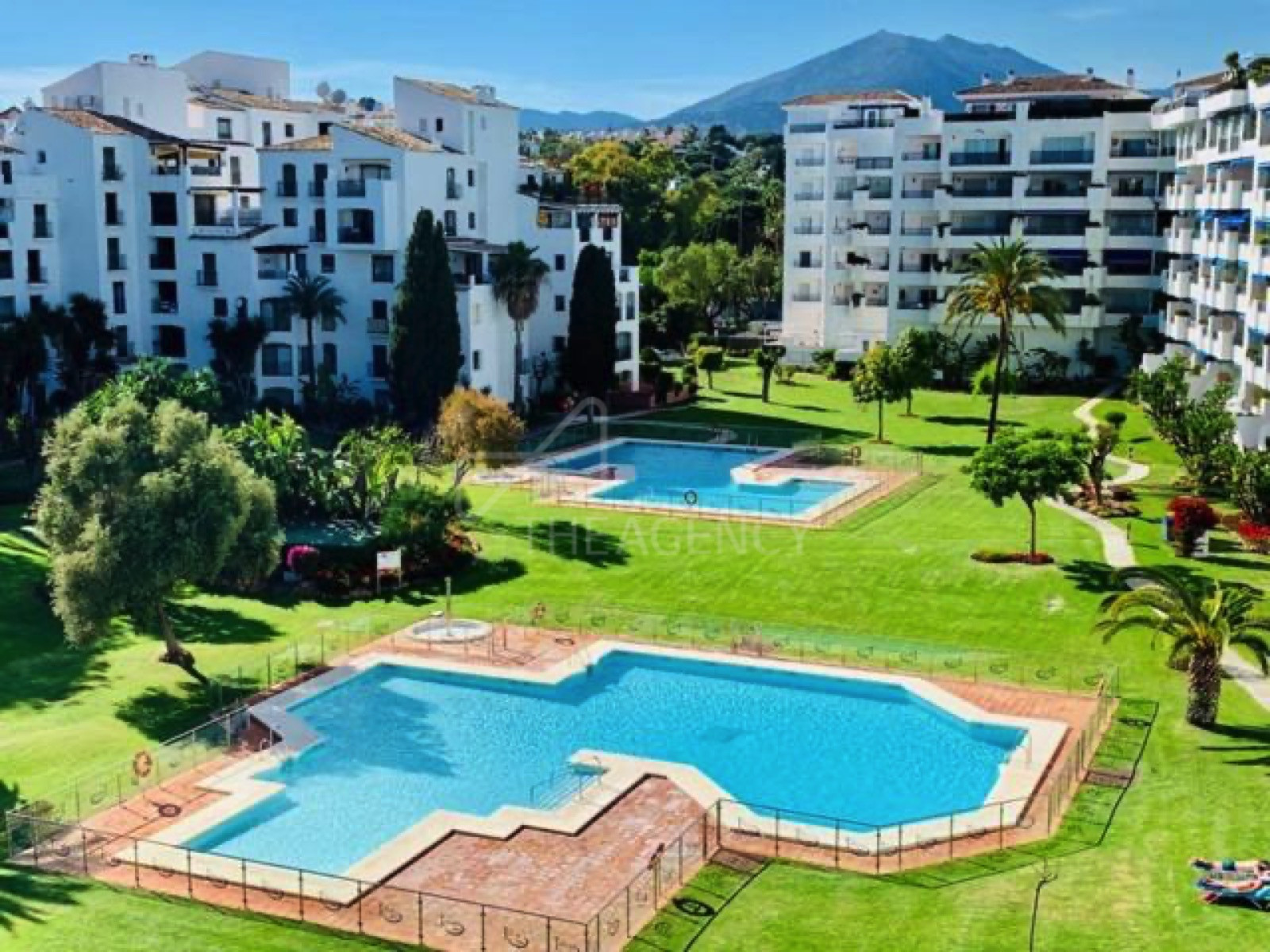 Three-Bedroom South-Facing Apartment in Jardines del Puerto, Puerto Banús