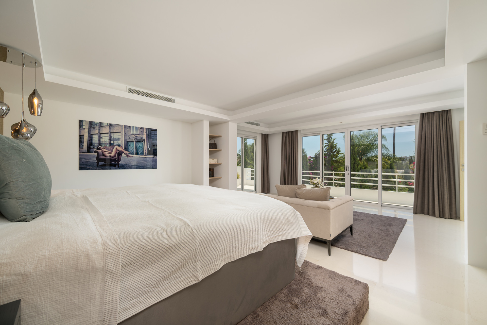 Exceptional Renovated Luxury Villa with Tourist Licence in Parcelas del Golf, Nueva Andalucía