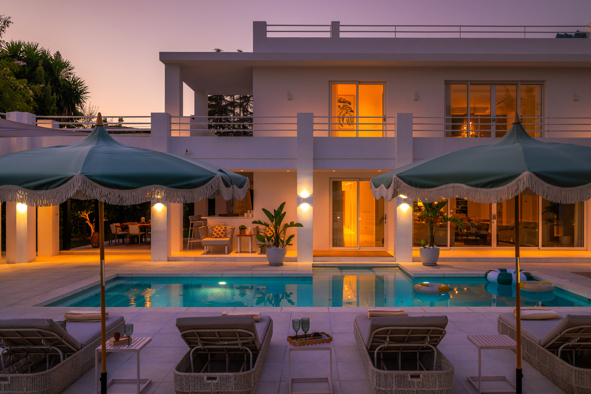 Exceptional Renovated Luxury Villa with Tourist Licence in Parcelas del Golf, Nueva Andalucía