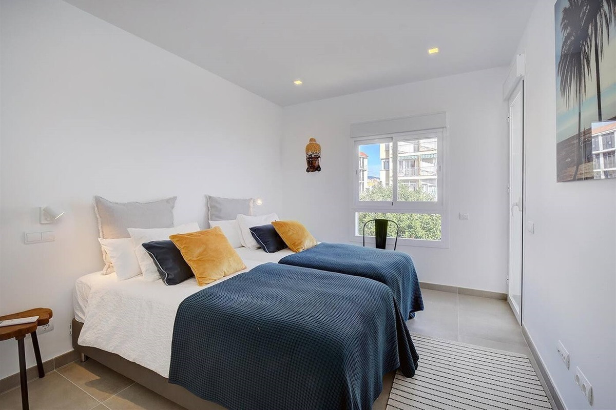 Luksuriøs leilighet ved stranden i sentrale Estepona – Uovertruffen havutsikt og førsteklasses kystliv