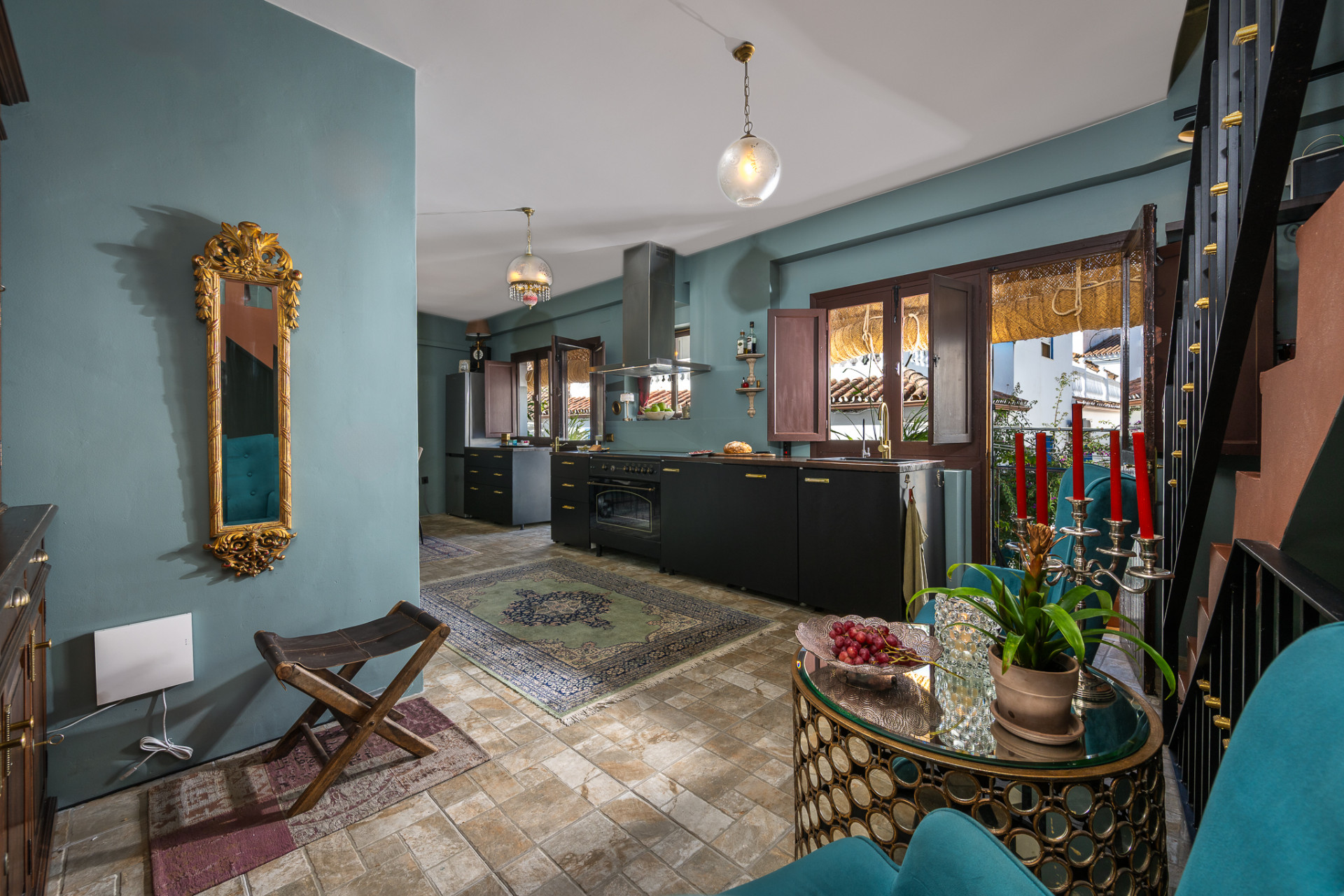 Vakker rekkehus i hjertet av Estepona – Dette er fantastisk kystliv