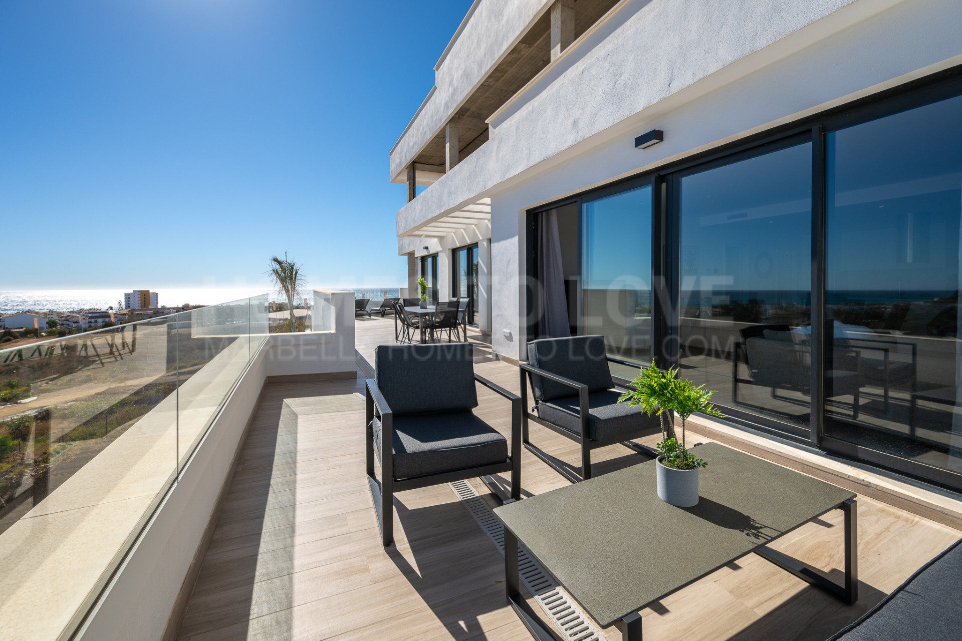 Апартамент на продажу в Cala de Mijas, Михас Коста