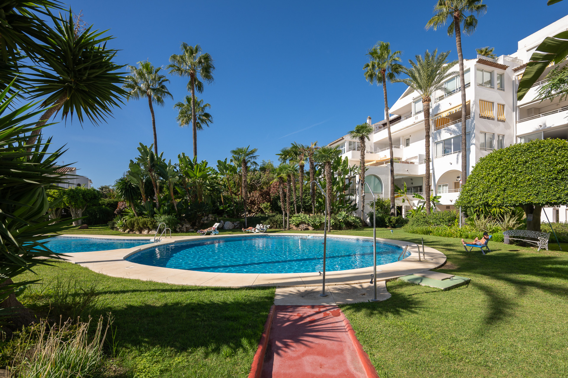 Moderne leilighet med panoramautsikt i Atalaya, Estepona Øst