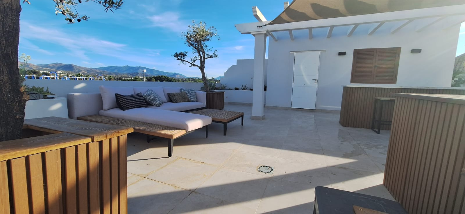 Eksklusive toppleiligheter og leiligheter ved stranden – Opplev Estepona på sitt beste – Fantastisk med panoramautsikt over havet