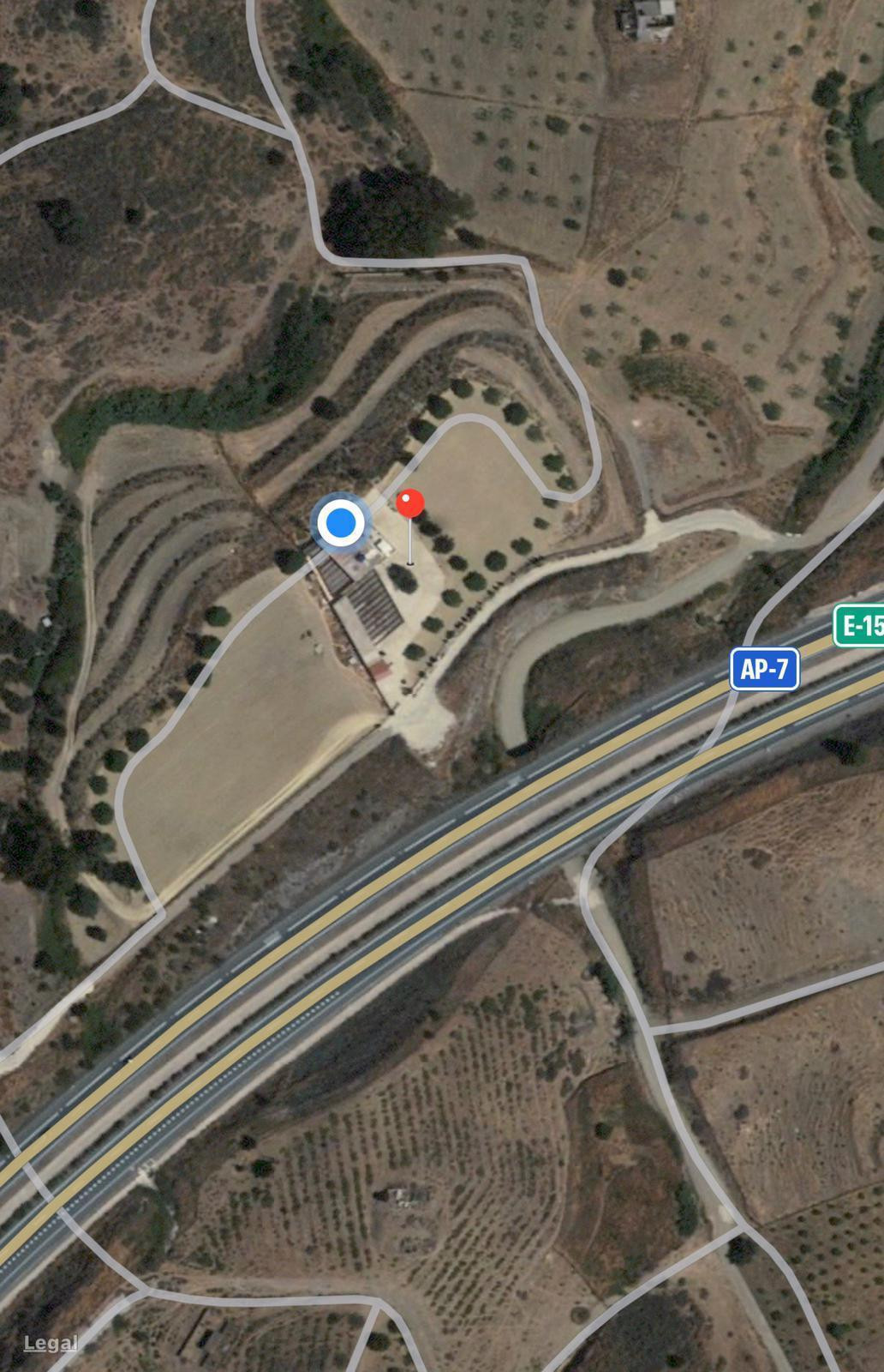 Rustic land with zoo license