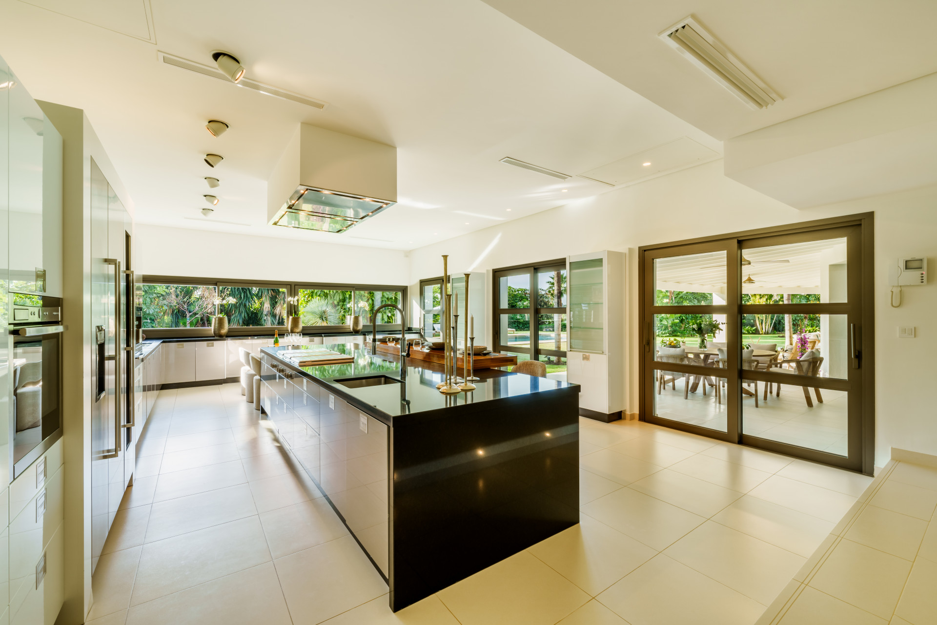 Villa in La Cerquilla, Marbella