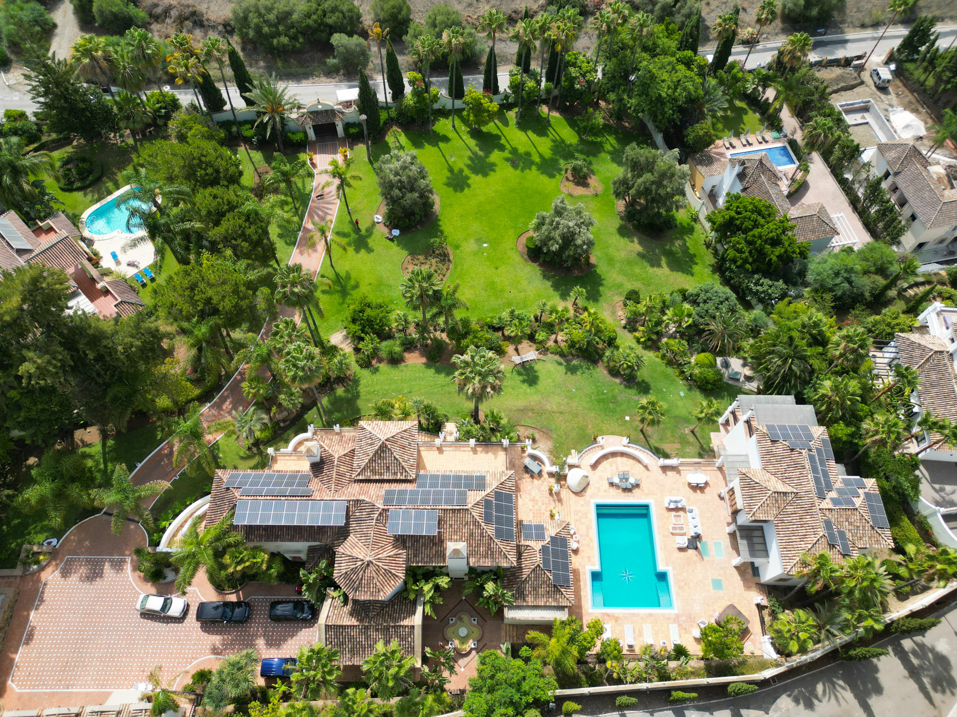 Роскошный особняк в средиземноморском стиле в Параисо Альто, Бенахавис