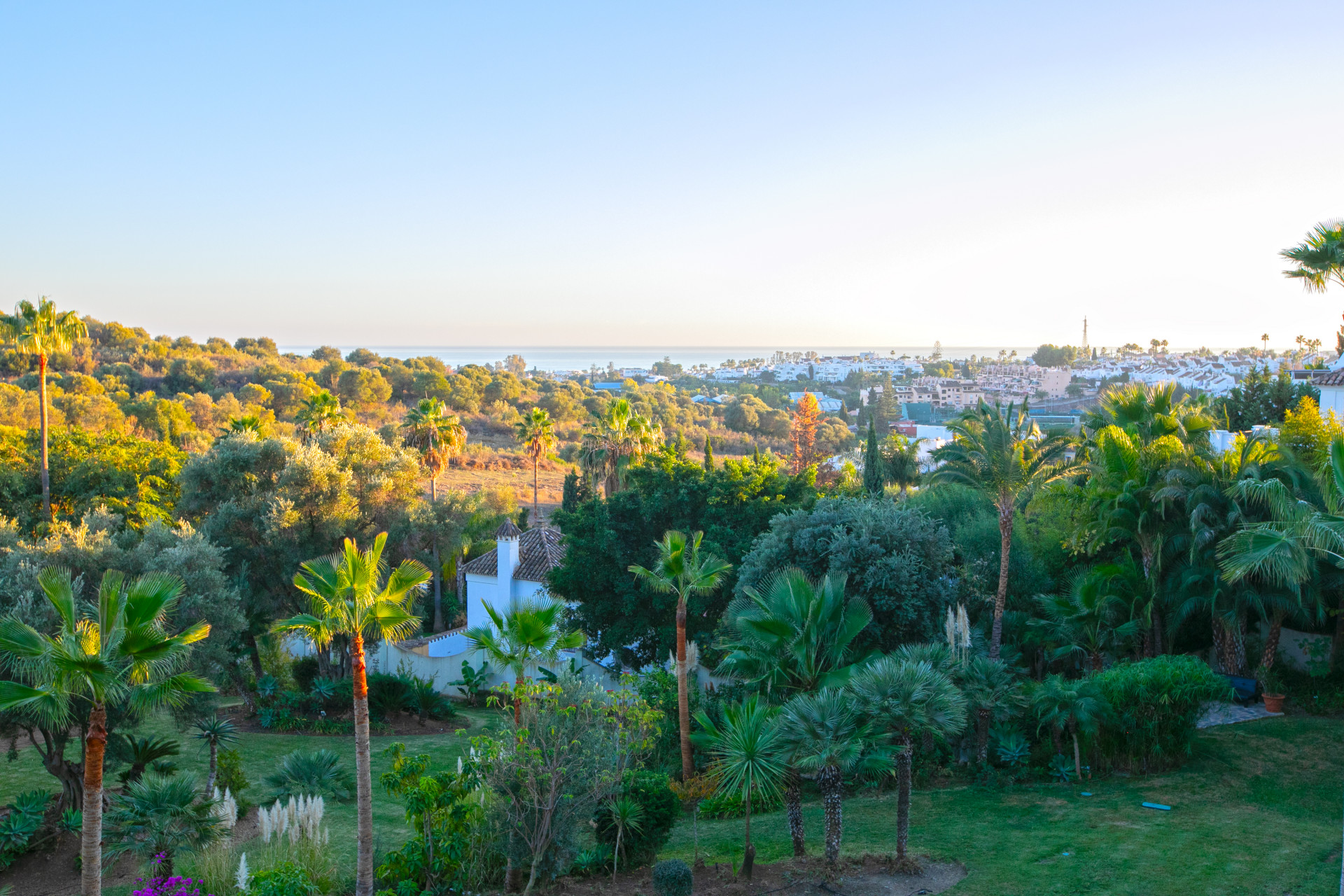 Роскошный особняк в средиземноморском стиле в Параисо Альто, Бенахавис