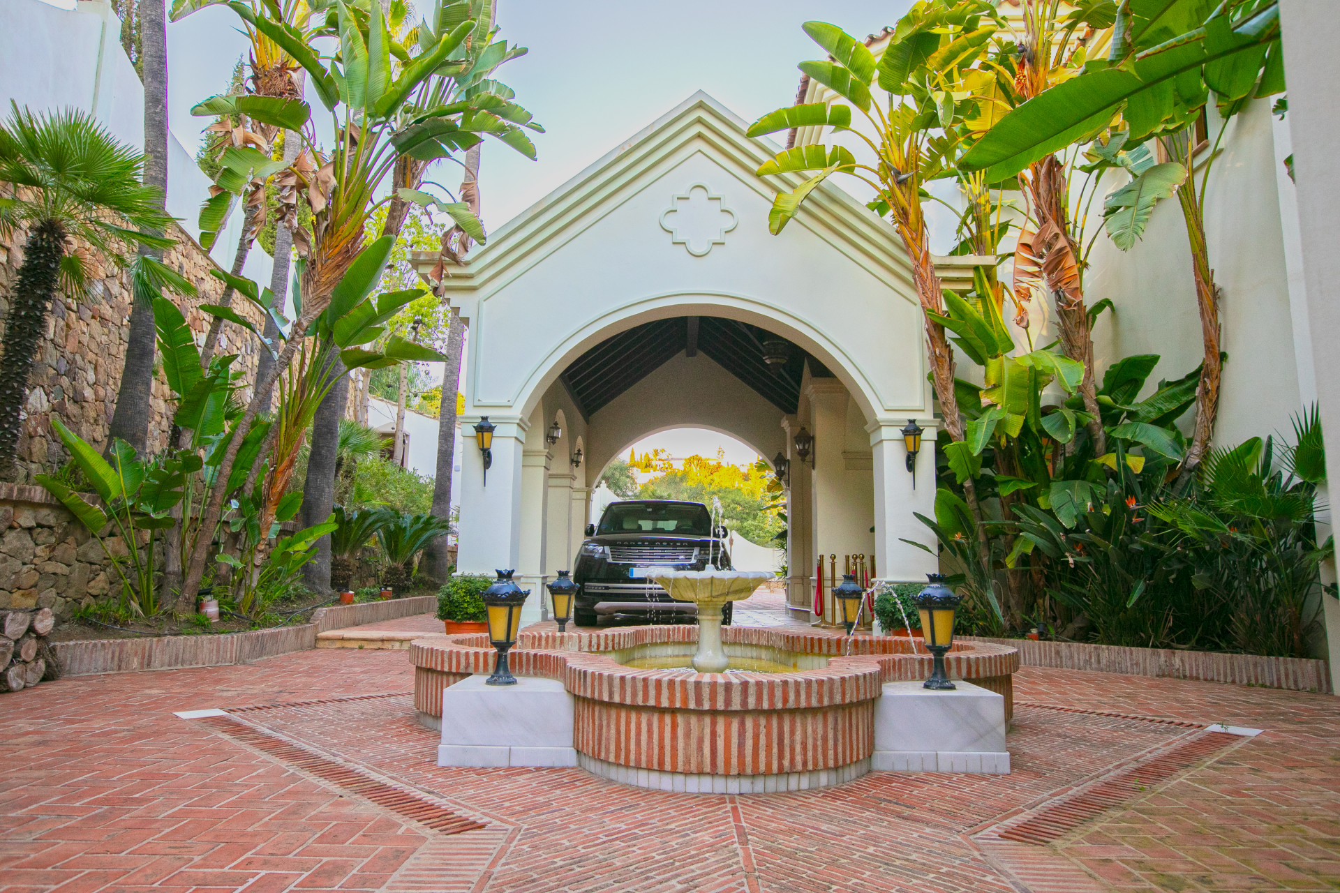 Роскошный особняк в средиземноморском стиле в Параисо Альто, Бенахавис