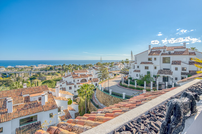 Duplex Penthouse in Monte Paraiso Country Club, Marbella