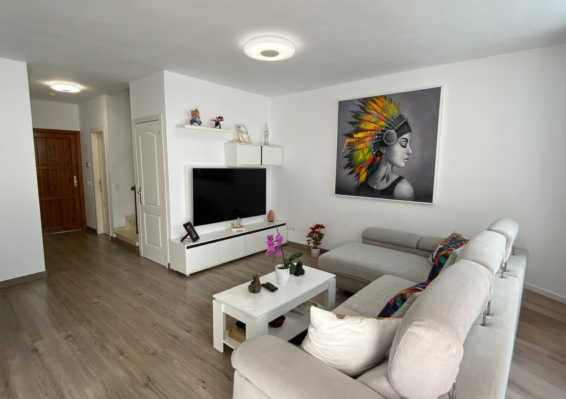 Elegant townhouse in a charming Mediterranean complex in Selwo, Estepona