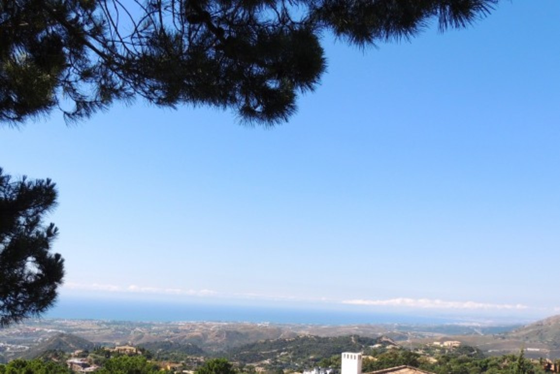 Parcela excepcional en La Zagaleta – Vistas panorámicas al mar y a la montaña