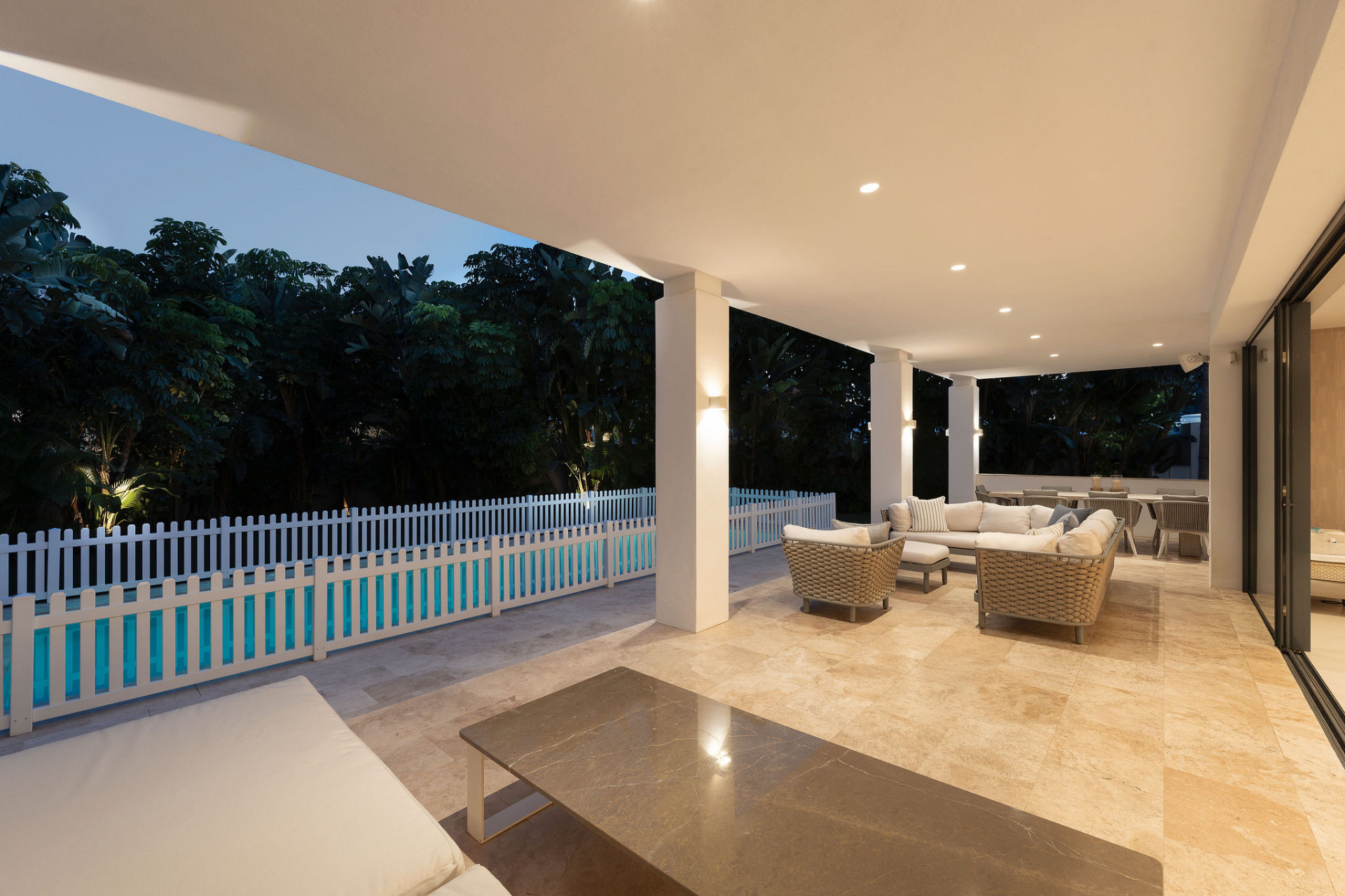 Family 5 bedrooms villa, La Quinta, Benahavis