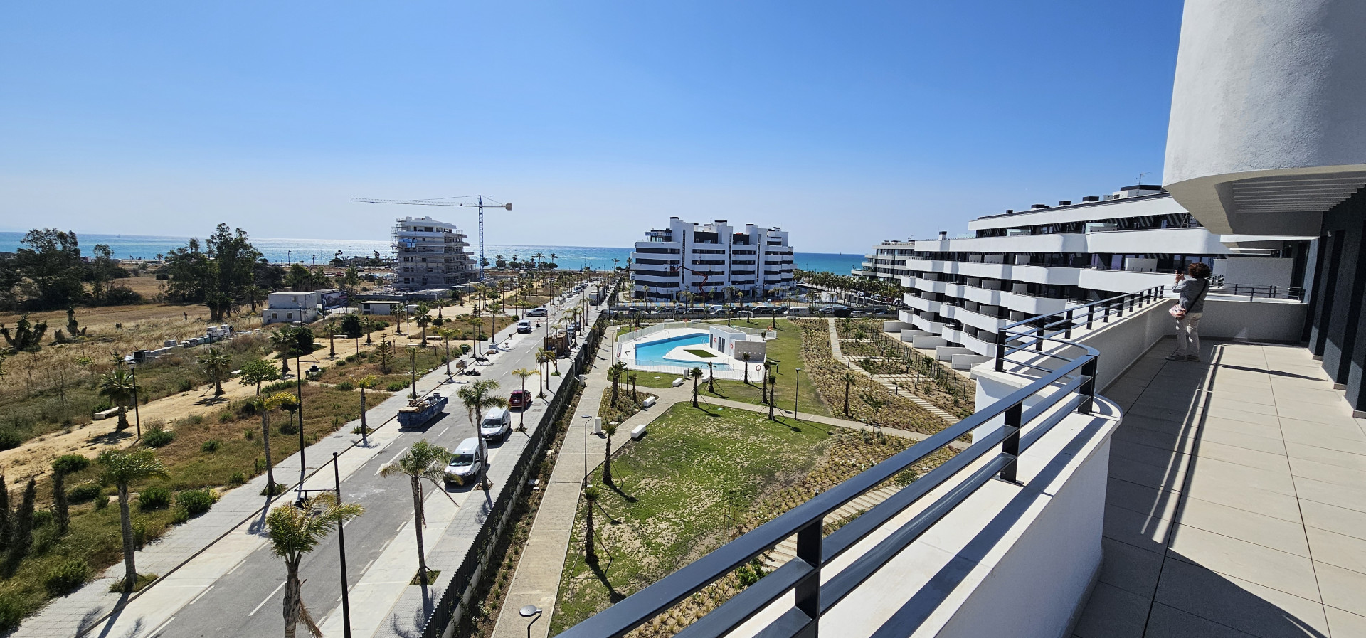 Ático de lujo para estrenar con vistas panorámicas al mar en Los Álamos – Torremolinos
