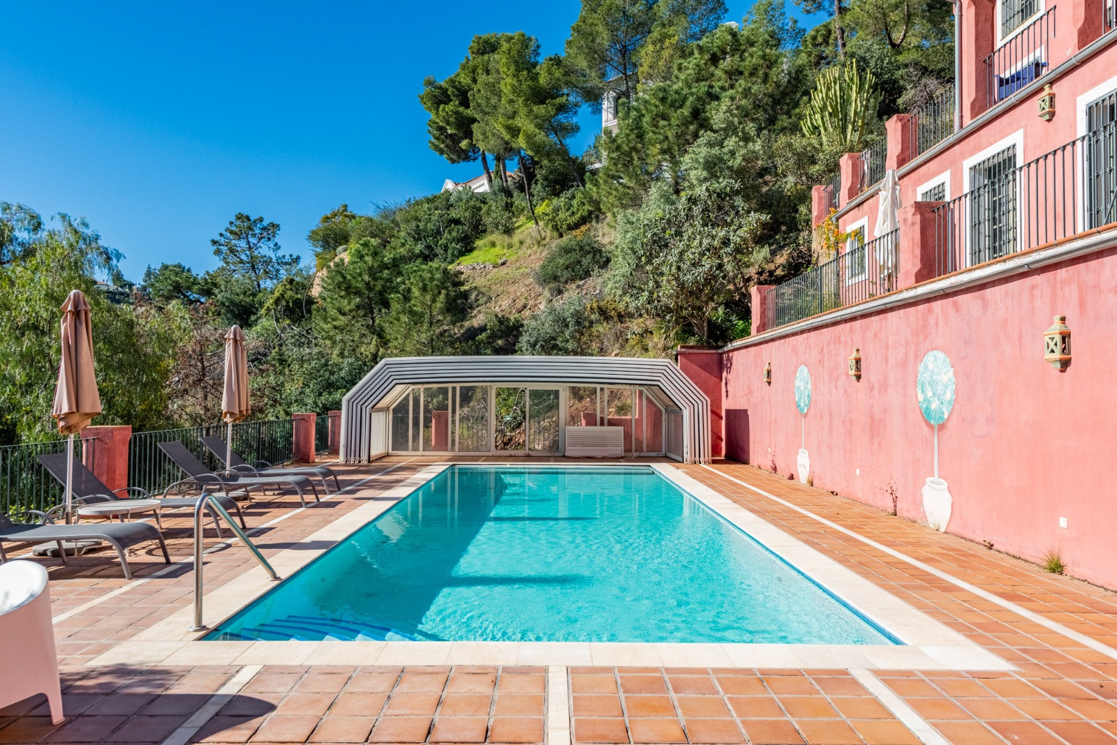 Plot with Villa and Panoramic Views in El Madroñal