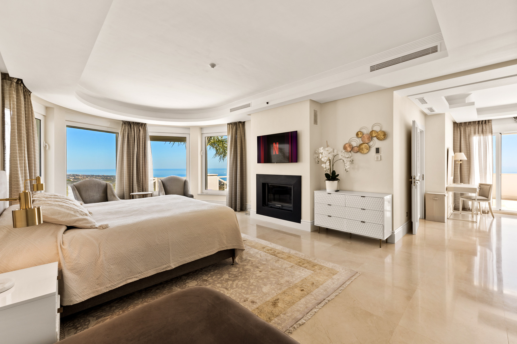 Luxury Villa with Panoramic Sea and Mountain Views in Altos de Los Monteros, Marbella