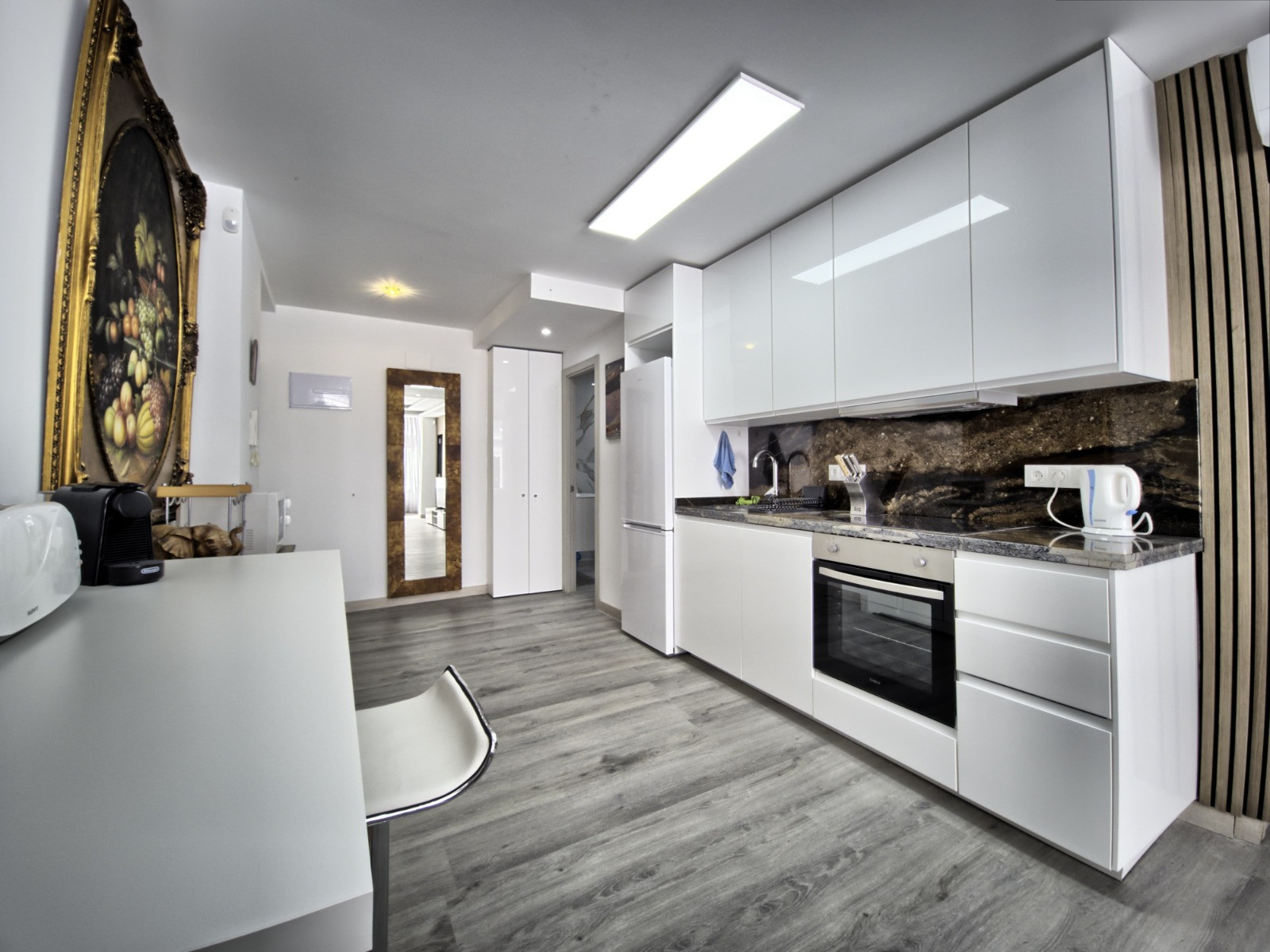 Эксклюзивная отремонтированная квартира в самом центре Марбельи, в нескольких шагах от пляжа