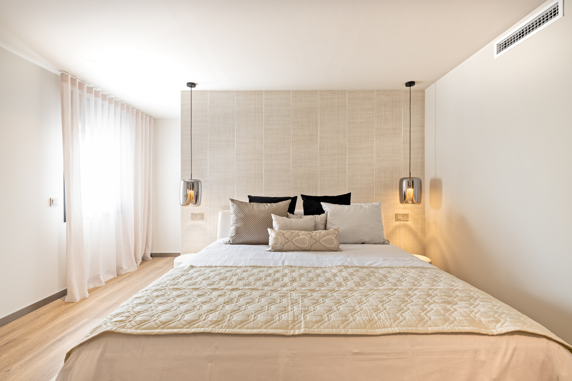 Apartamento · Marbella · 5 hab.