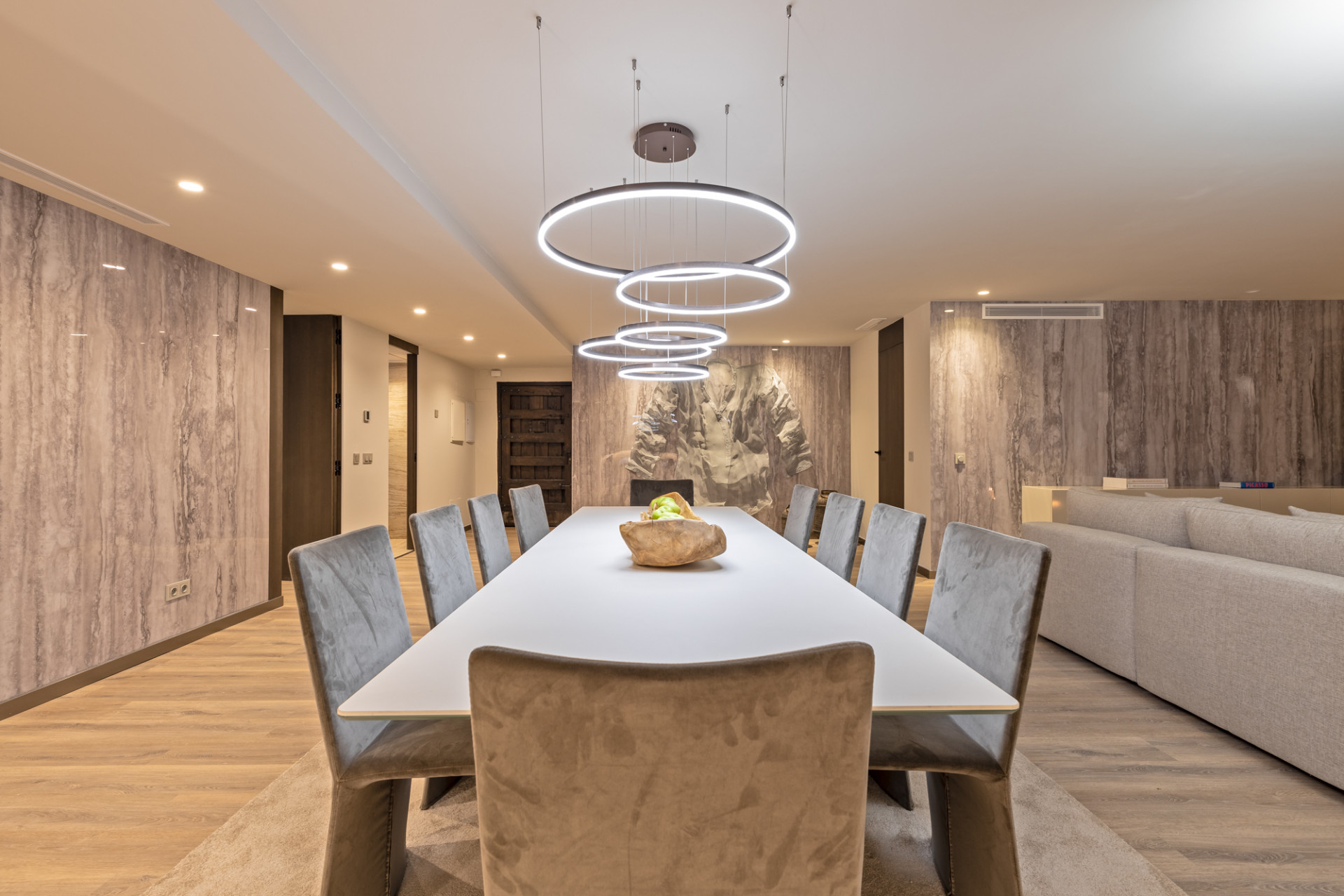 Apartamento · Marbella · 5 hab.
