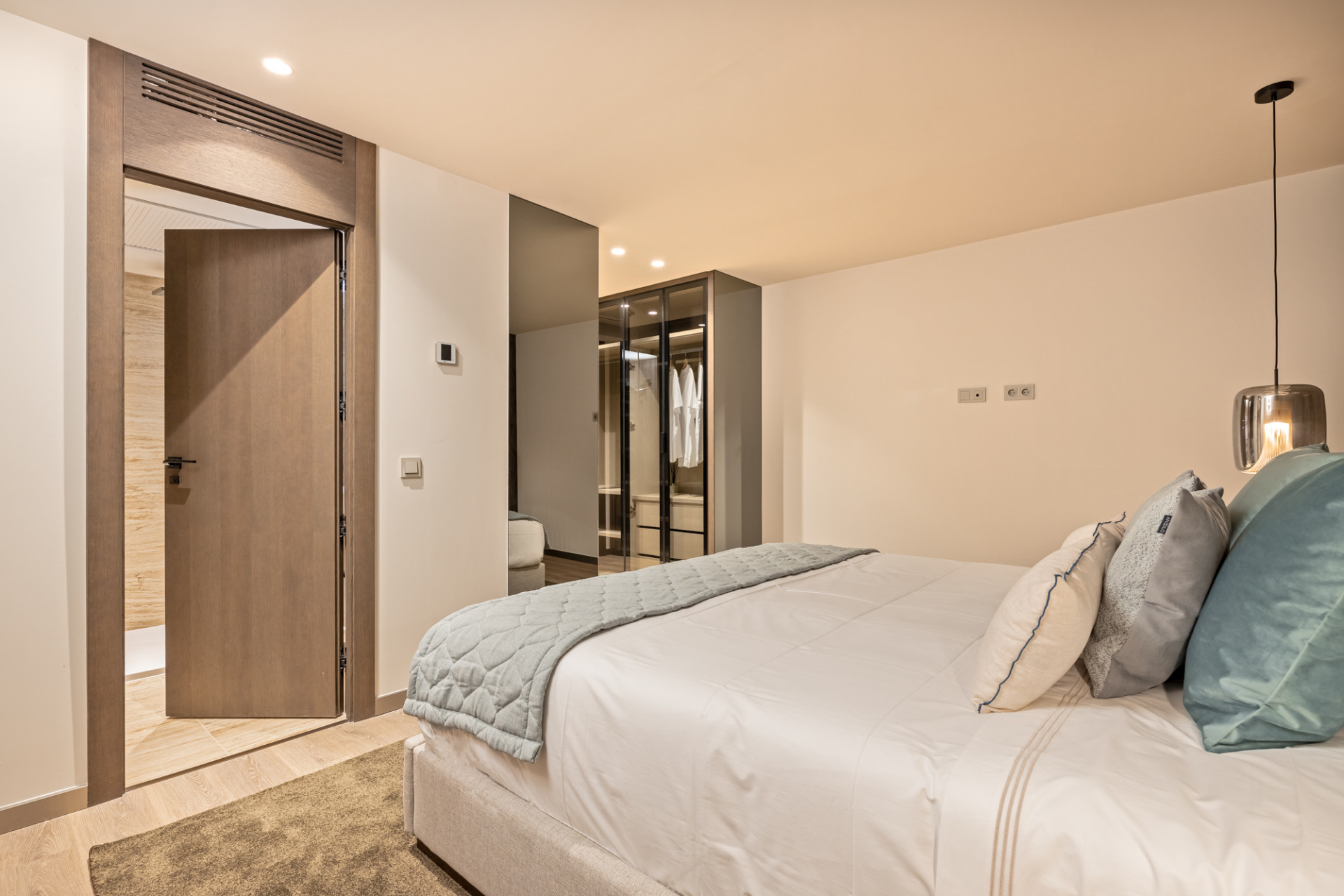 Apartamento · Marbella · 5 hab.