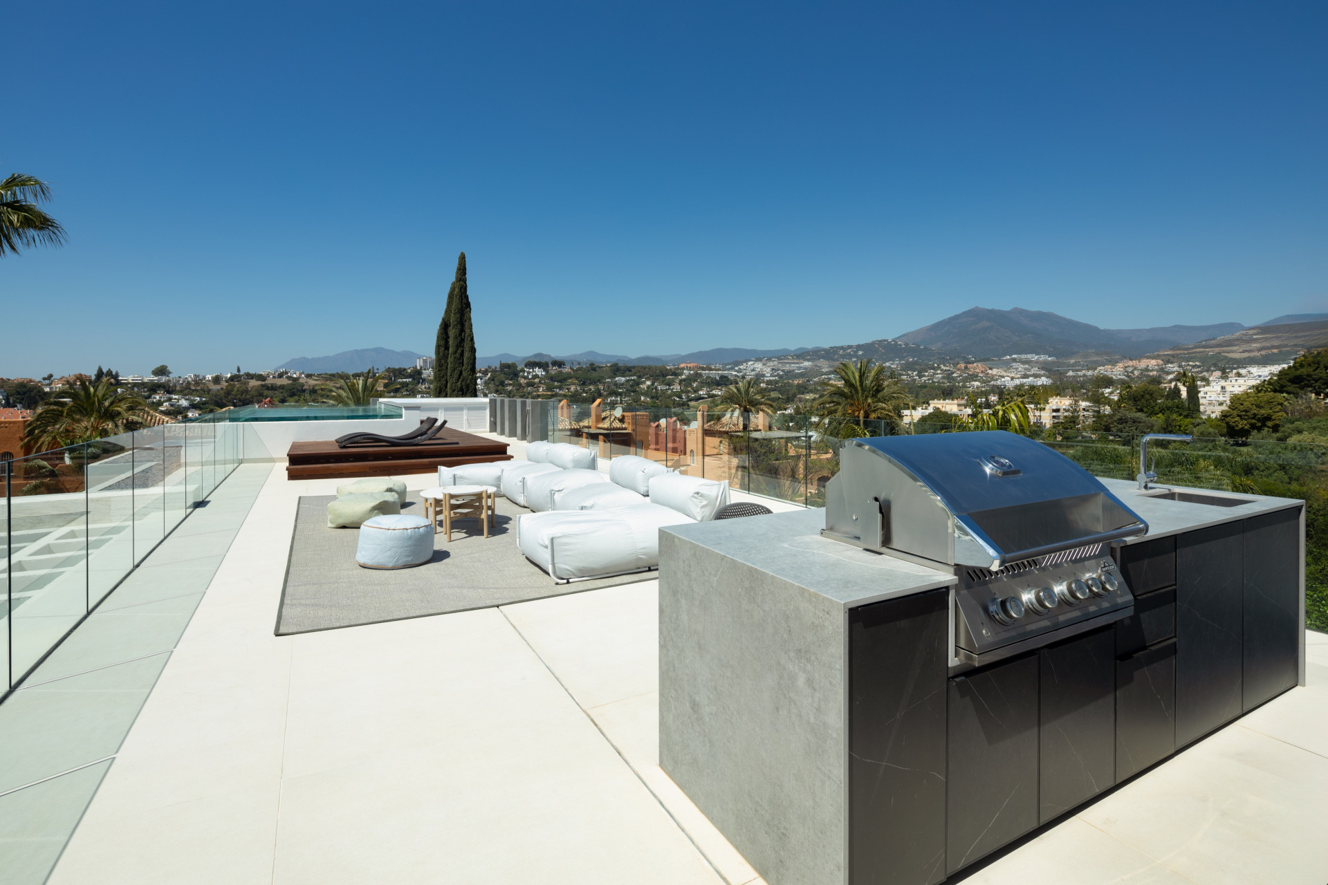 Villa · Marbella · 6 hab.