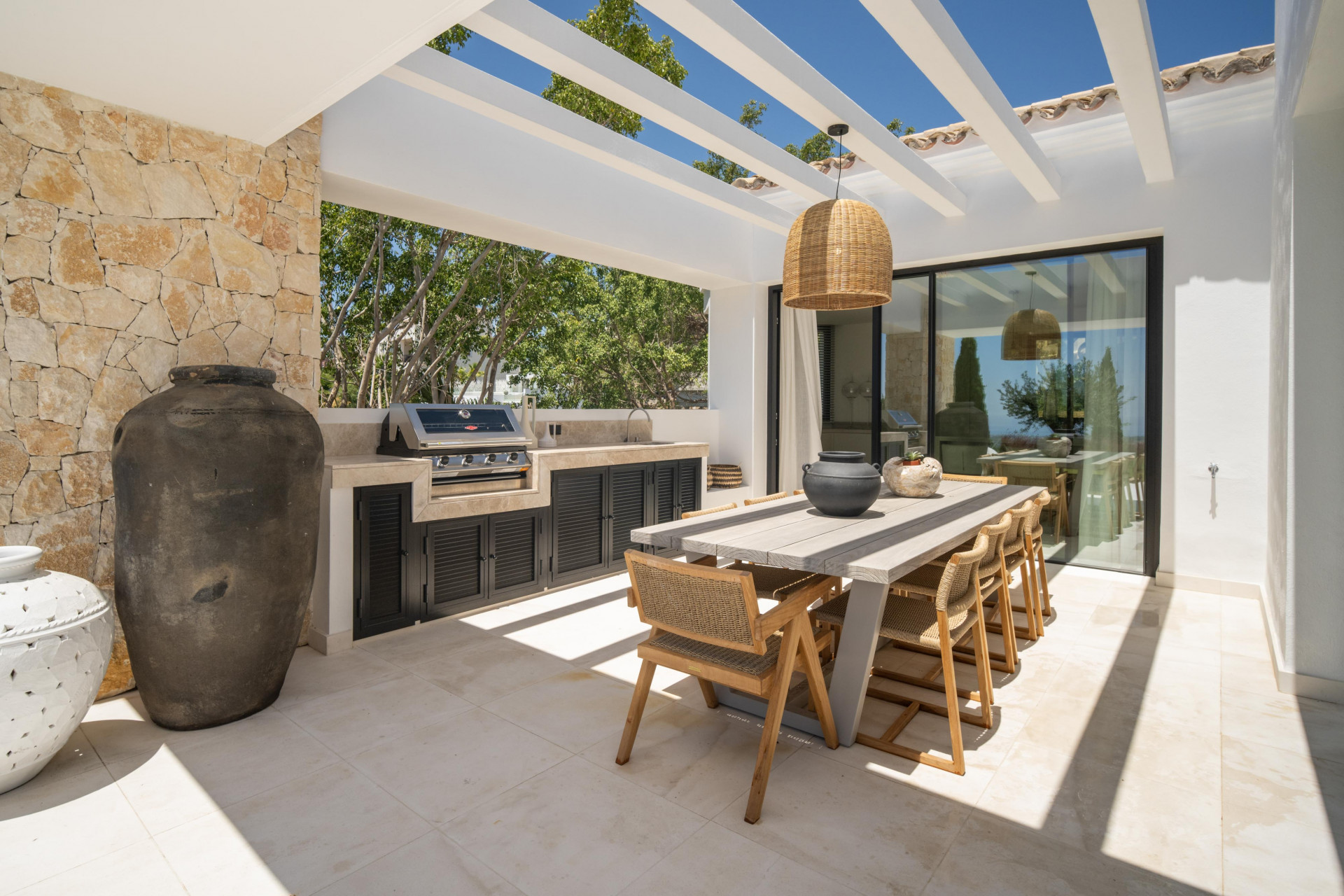 Contemporary New-Build Villa in El Herrojo, Benahavis