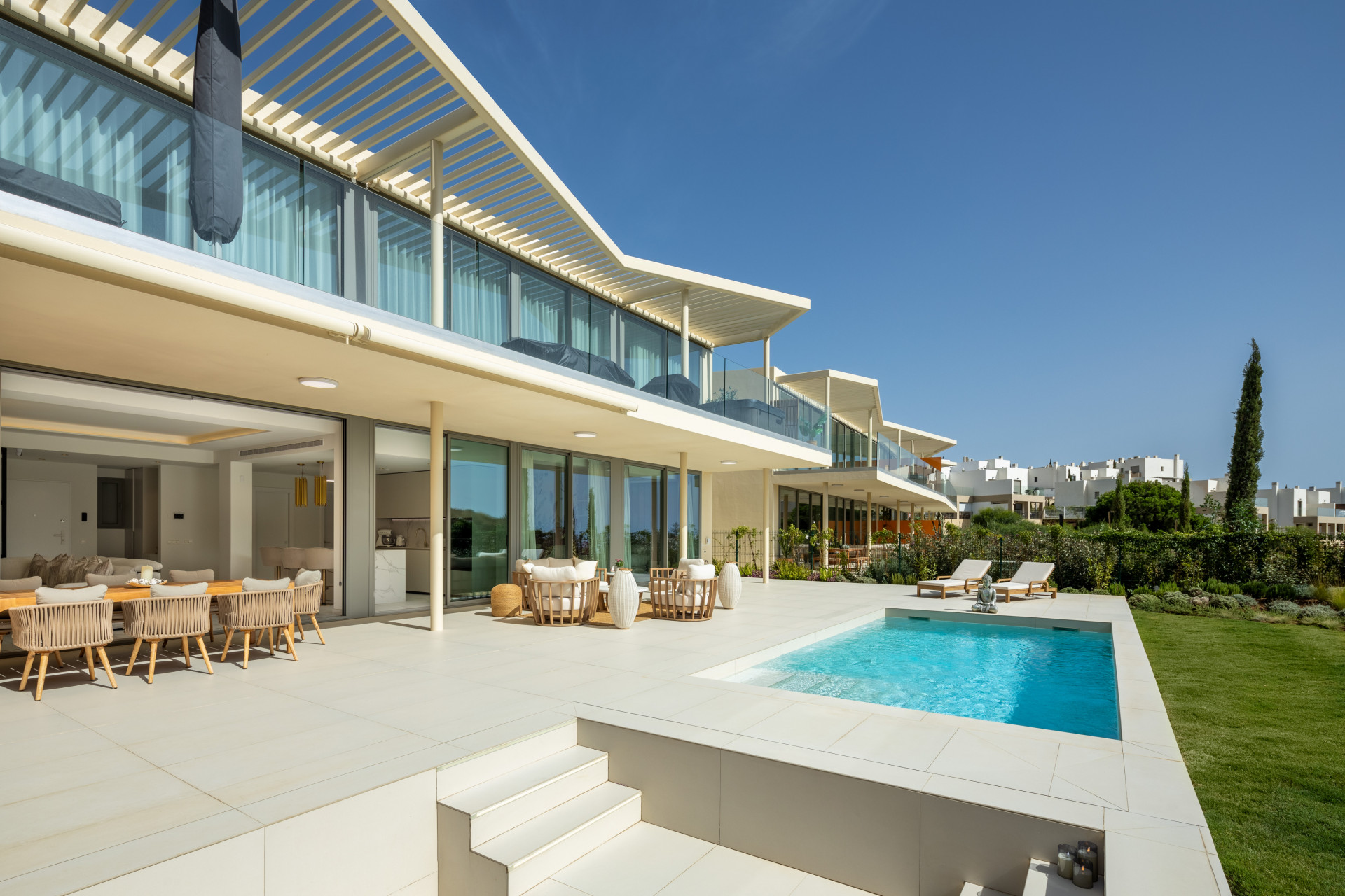 New Luxurious 3-Bedroom Apartment with Sea & Mountain Views in Reserva del Higuerón