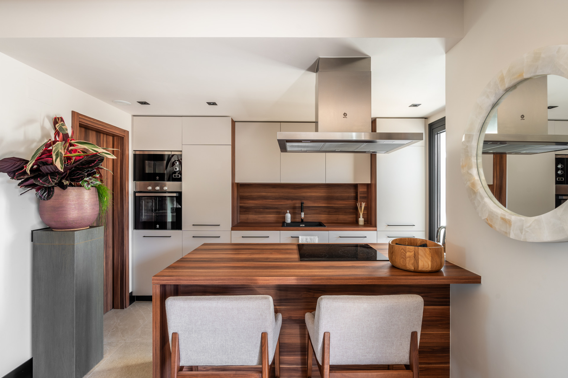 Apartment in Nueva Andalucia, Marbella