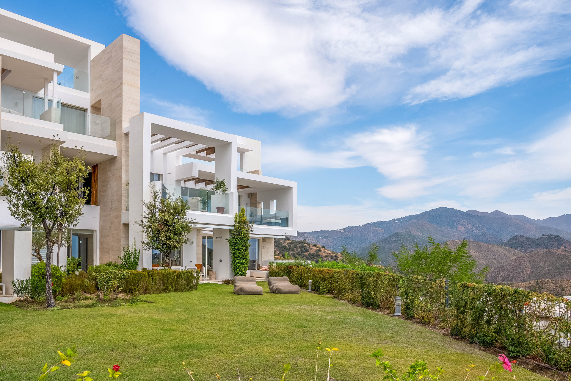 Ground floor apartment in Palo Alto, Ojen