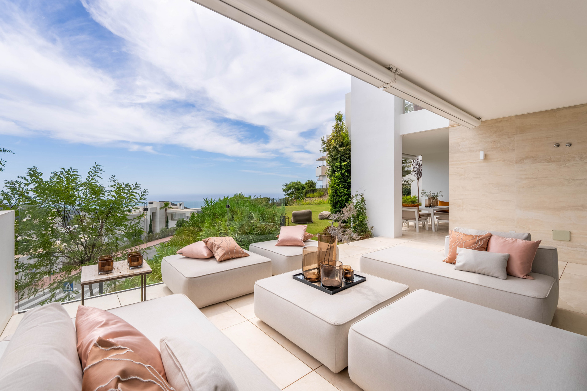 Ground floor apartment in Palo Alto, Ojen