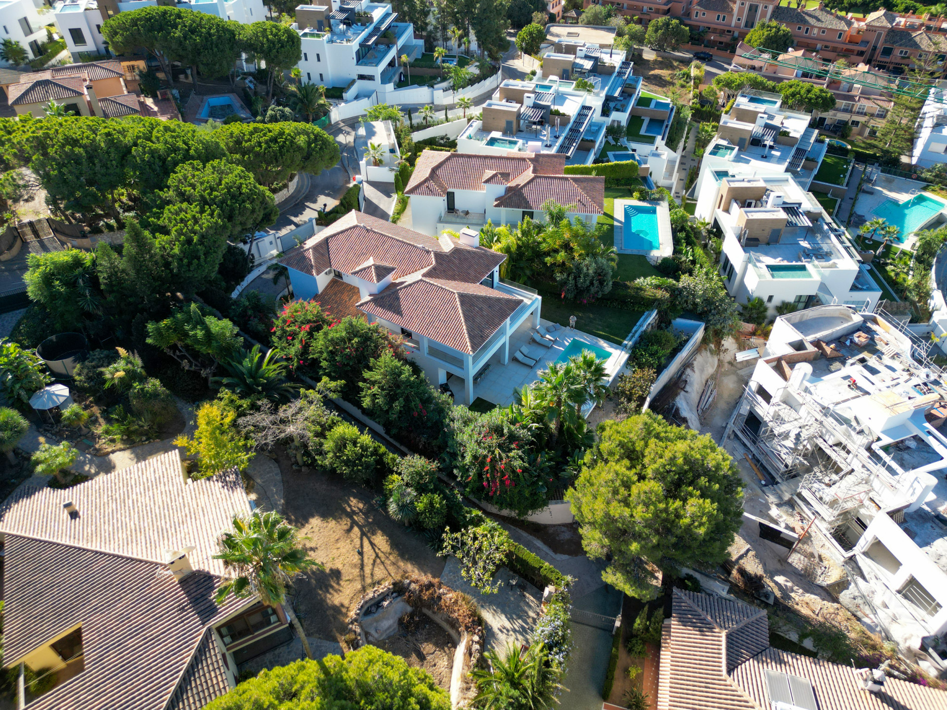 Villa for sale in Artola, Marbella