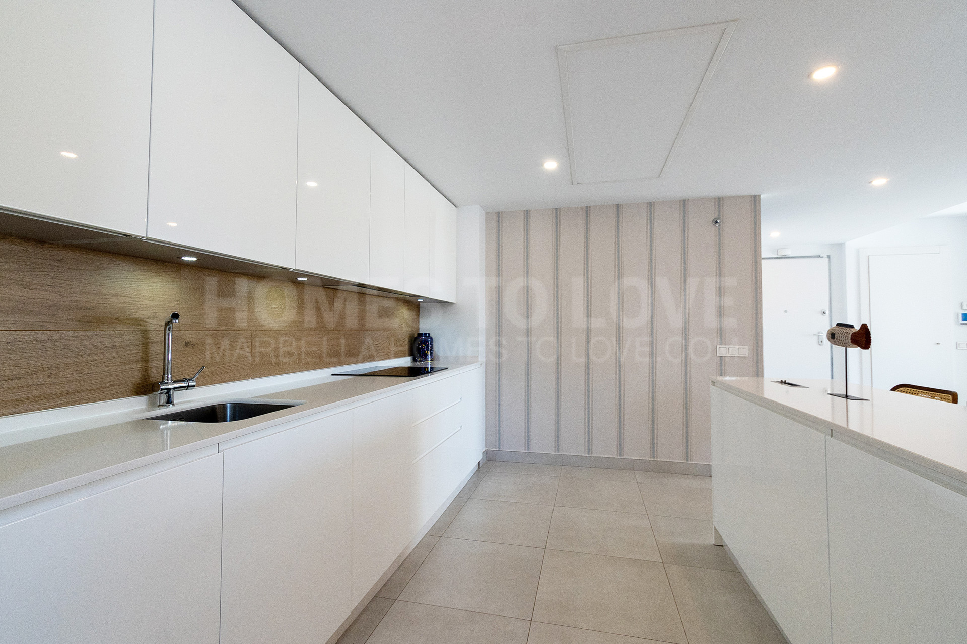 Zweistöckiges Penthouse zur Langzeitmiete in Elements, Marbella Ost