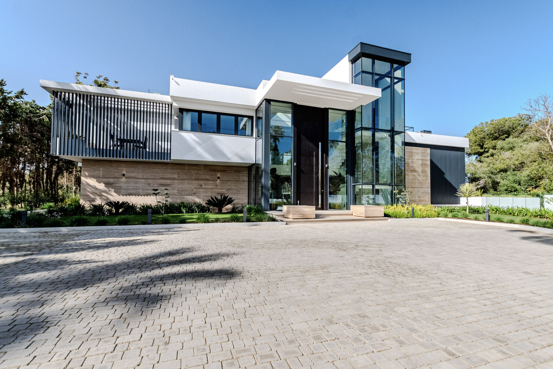 Casa La Colina – Exclusive Design Villa at the Highest Point of Kings & Queens, Sotogrande Costa