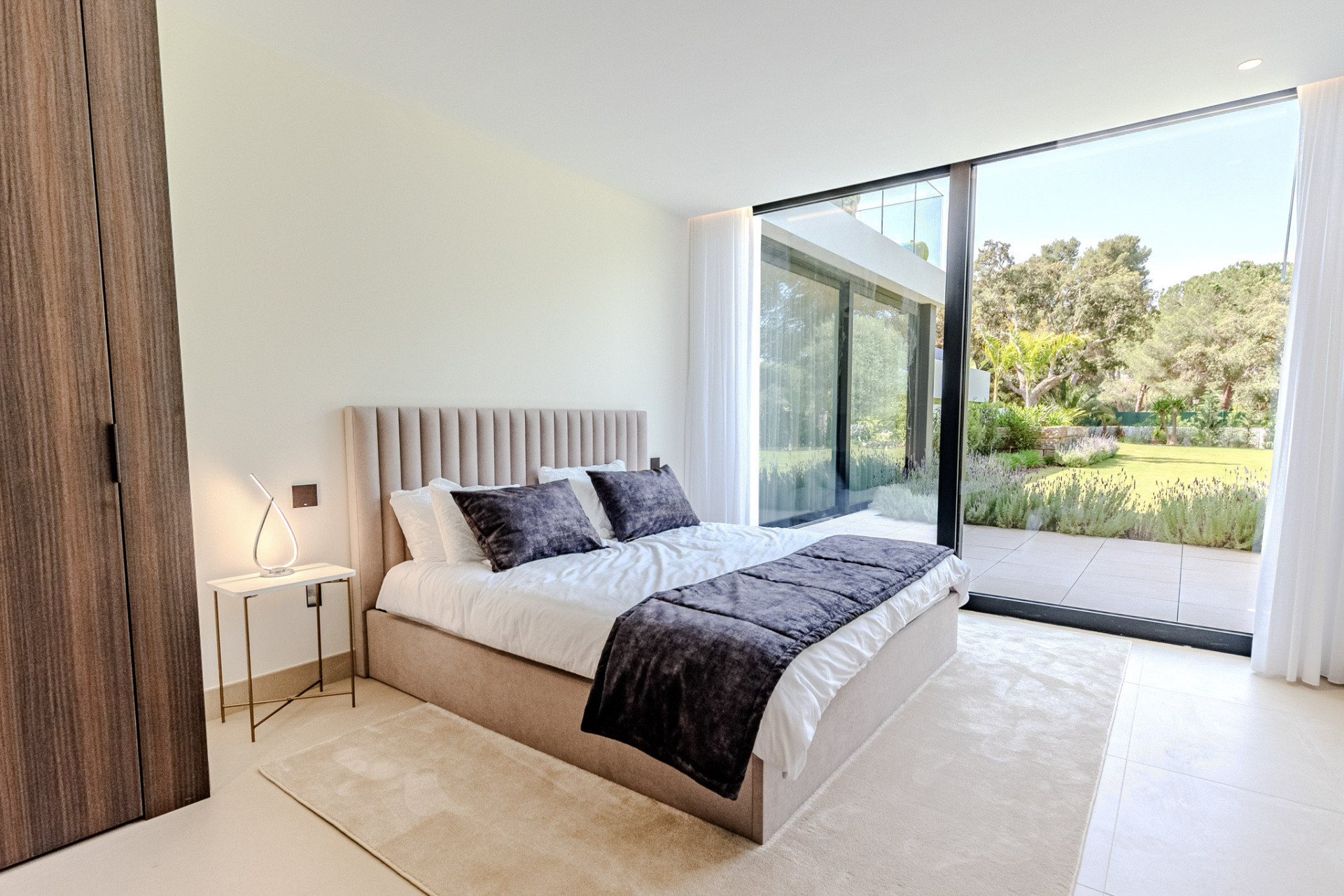 Casa La Colina – Exclusive Design Villa at the Highest Point of Kings & Queens, Sotogrande Costa