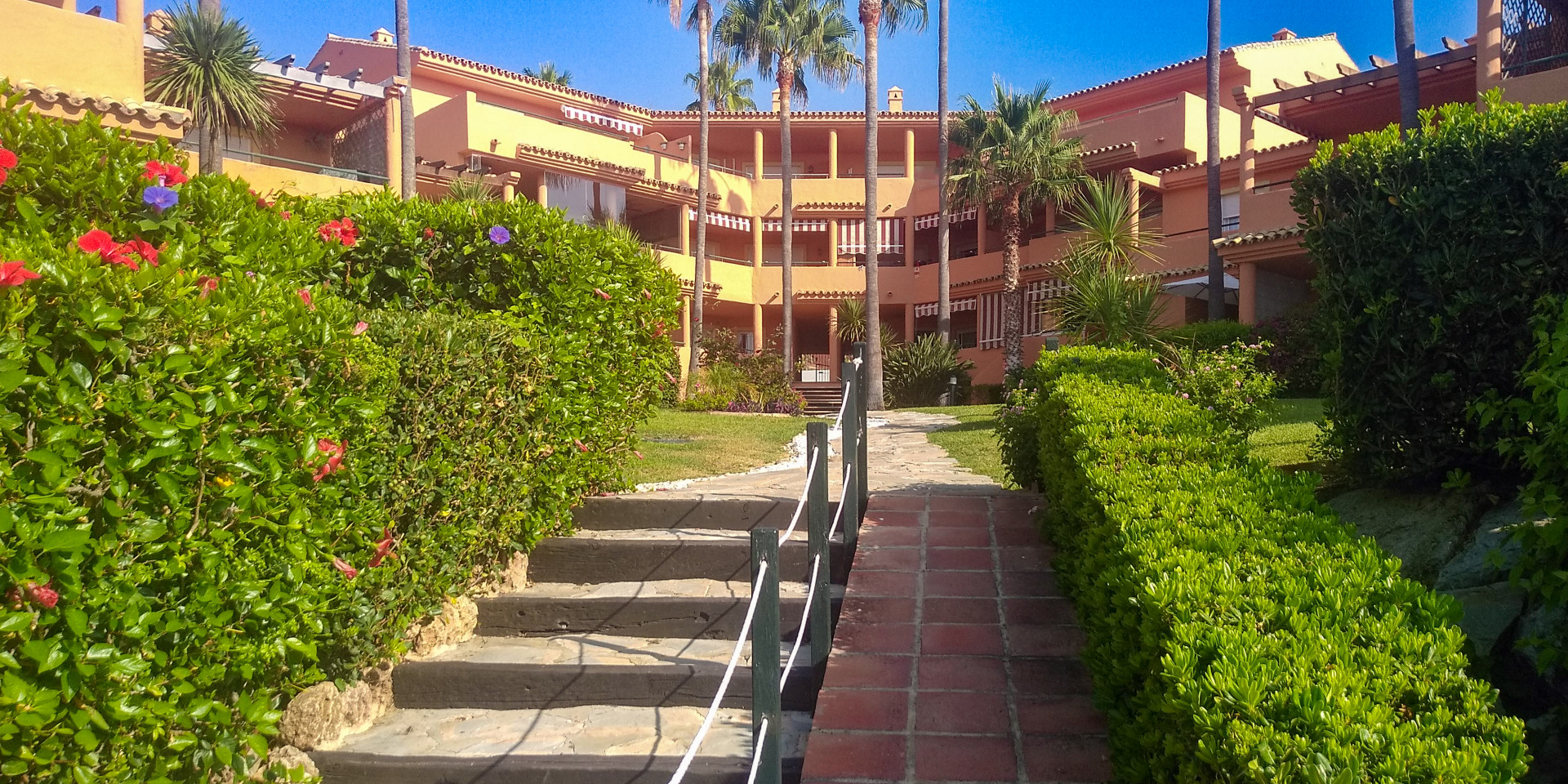 3 Bed Property For Sale in Estepona Costa Del Sol