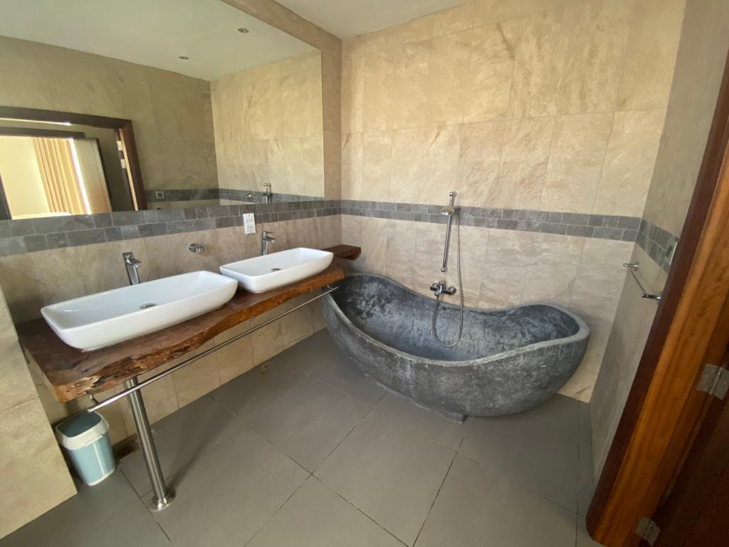 VILLA FOR RENT IN GRAND BAIE